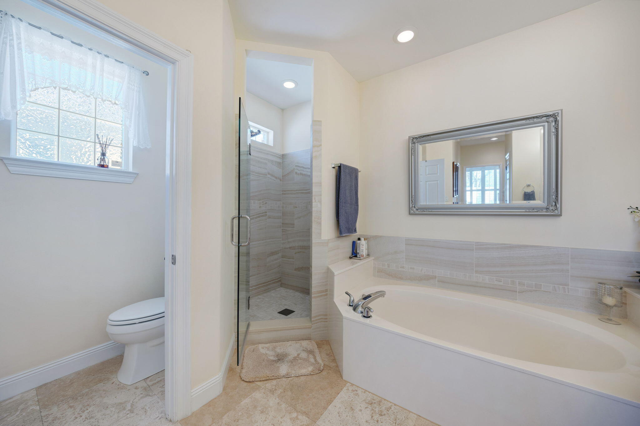 8008 Legend Creek Drive