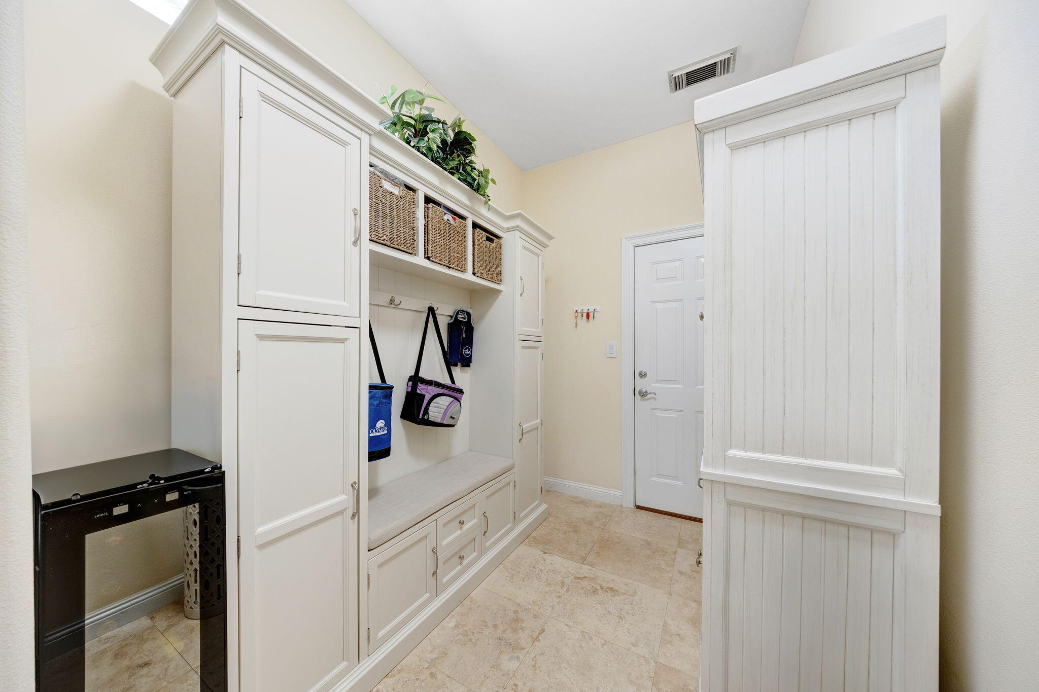 8008 Legend Creek Drive