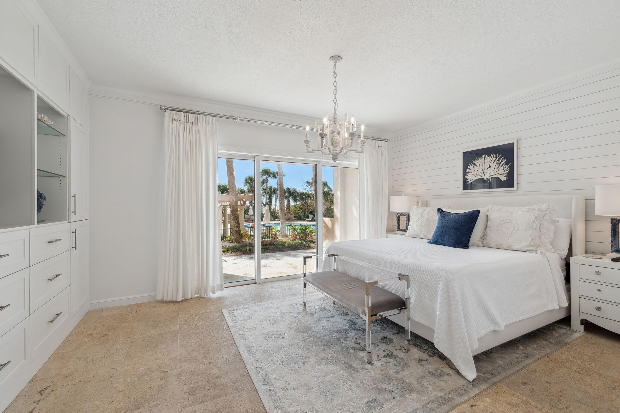 4402 Southwinds Drive, 4402
