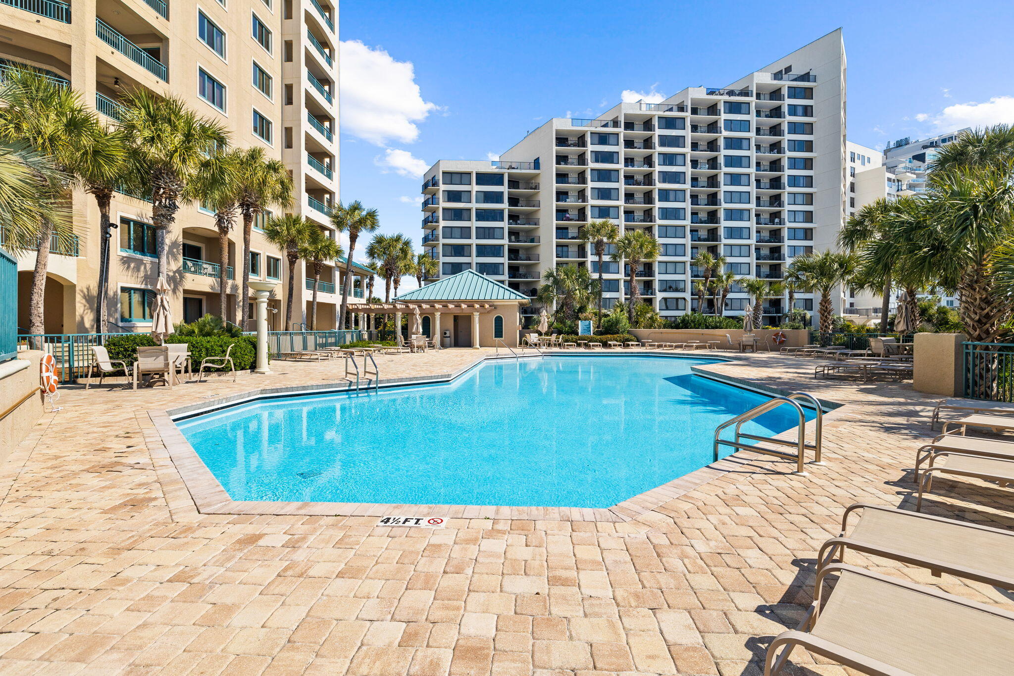 4402 Southwinds Drive, 4402