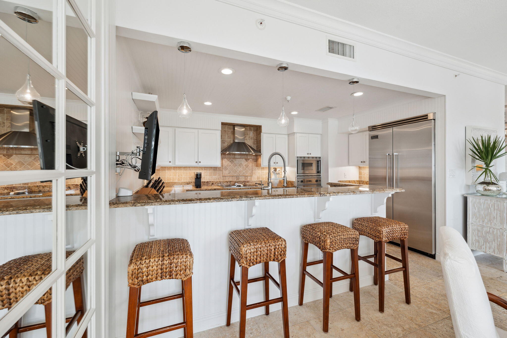 4402 Southwinds Drive, 4402