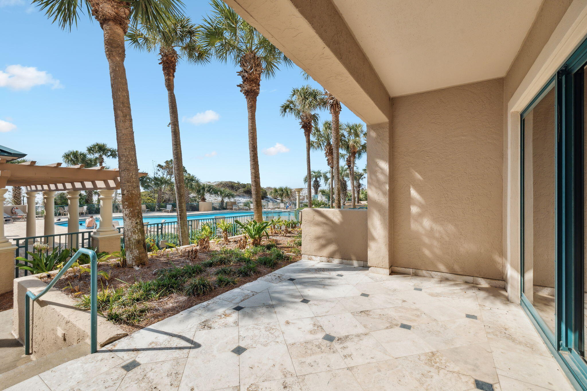 4402 Southwinds Drive, 4402