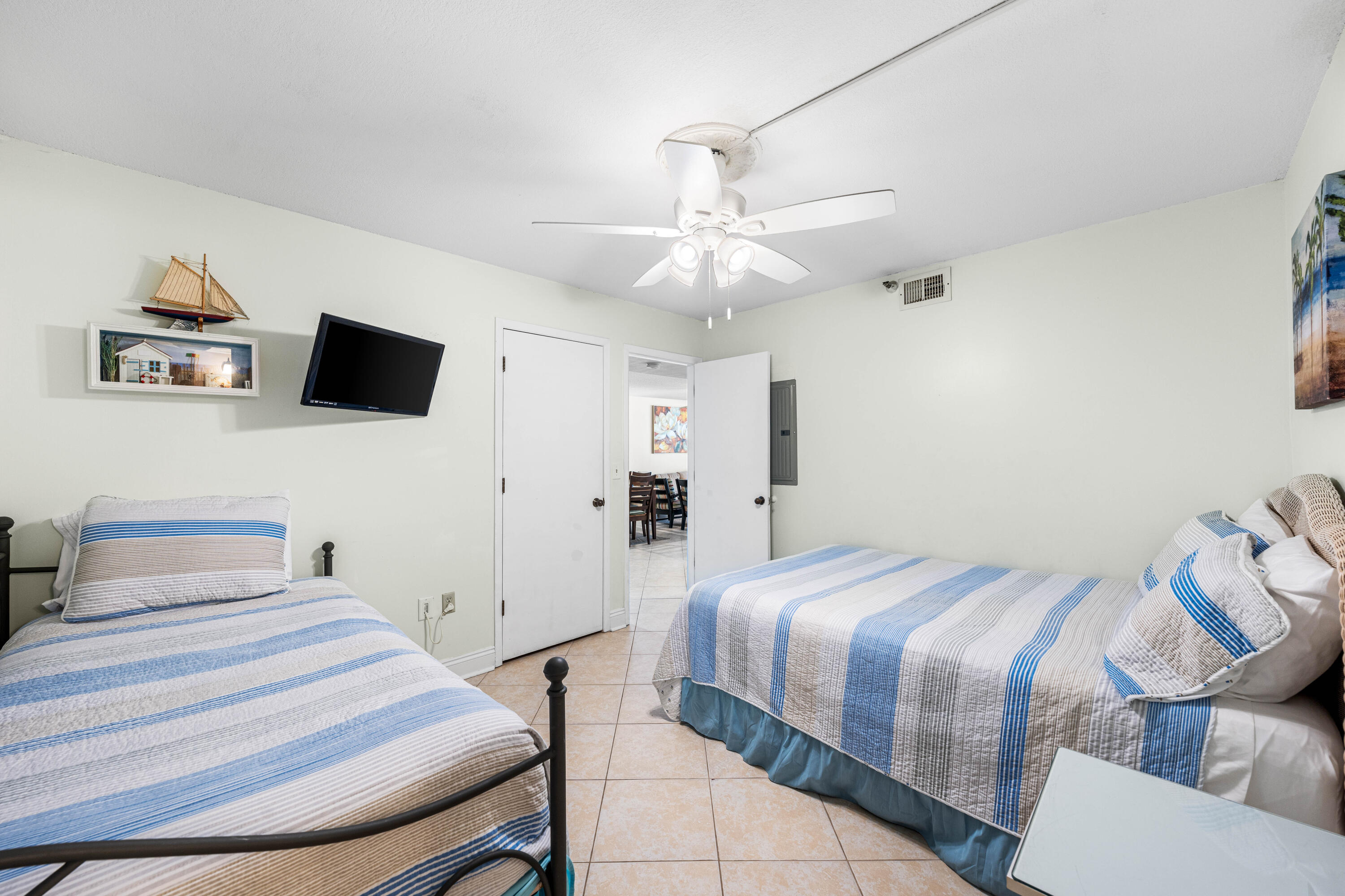 8245 Gulf Boulevard, Unit 405