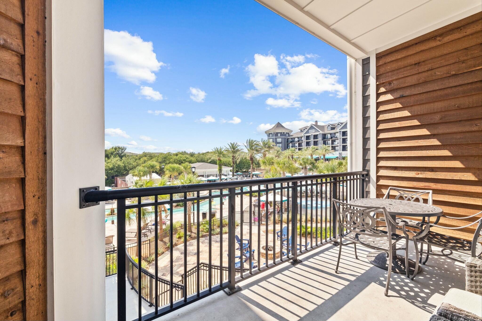 100 Matthew Boulevard, 210