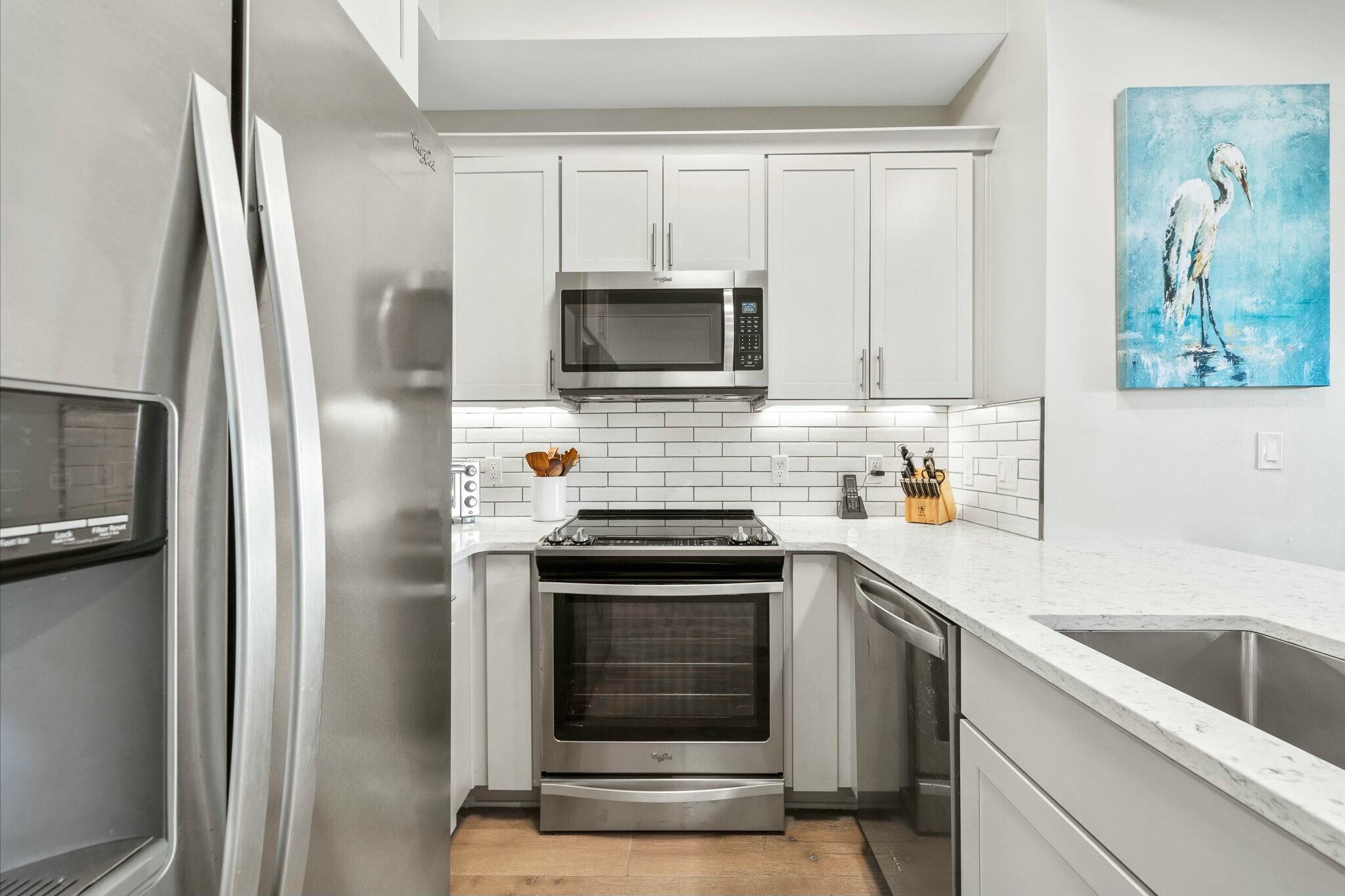 100 Matthew Boulevard, 210