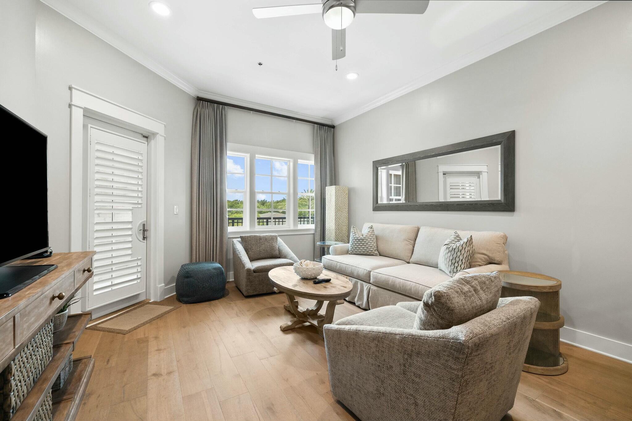 100 Matthew Boulevard, 210