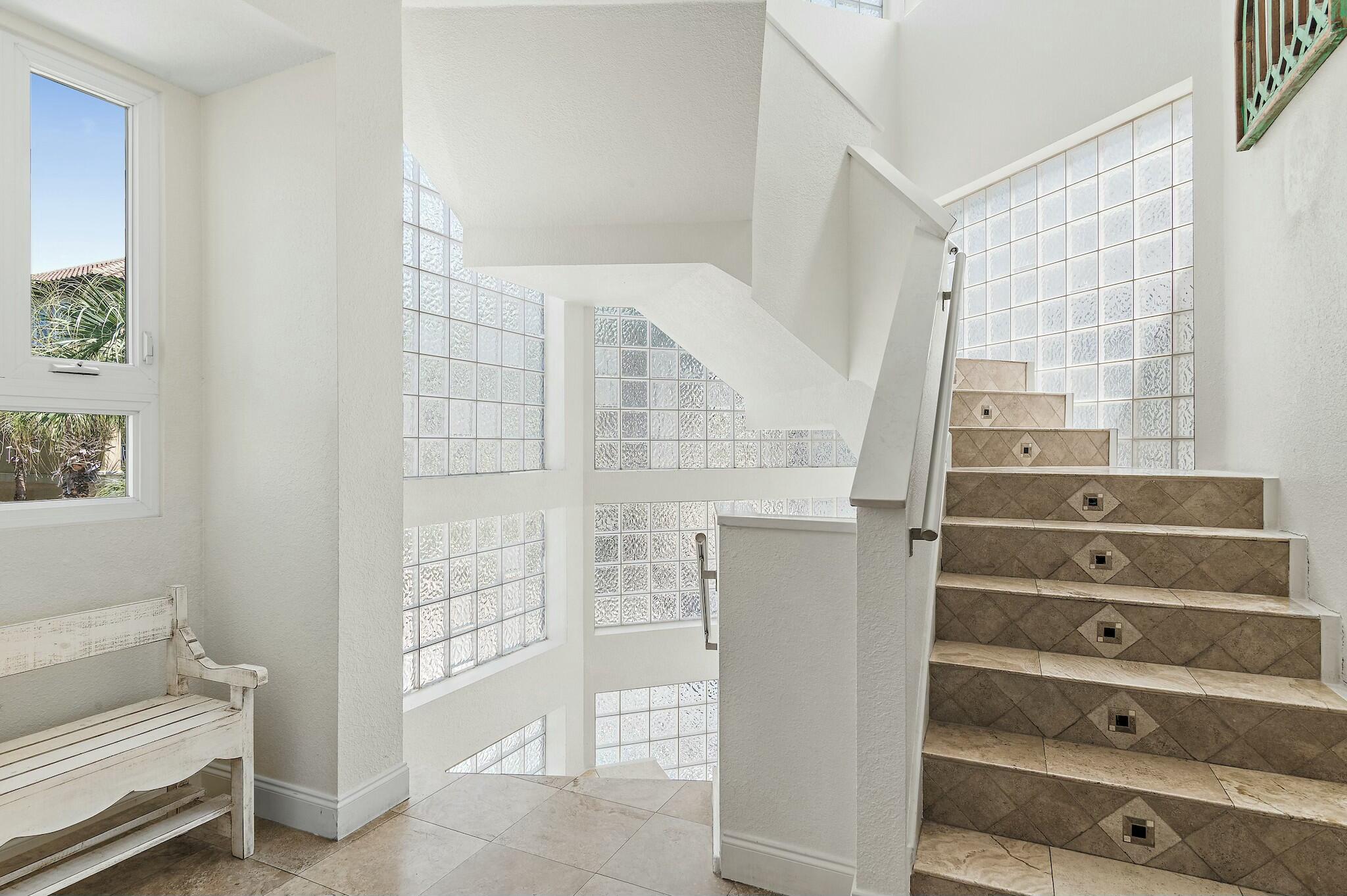 4835 Ocean Boulevard