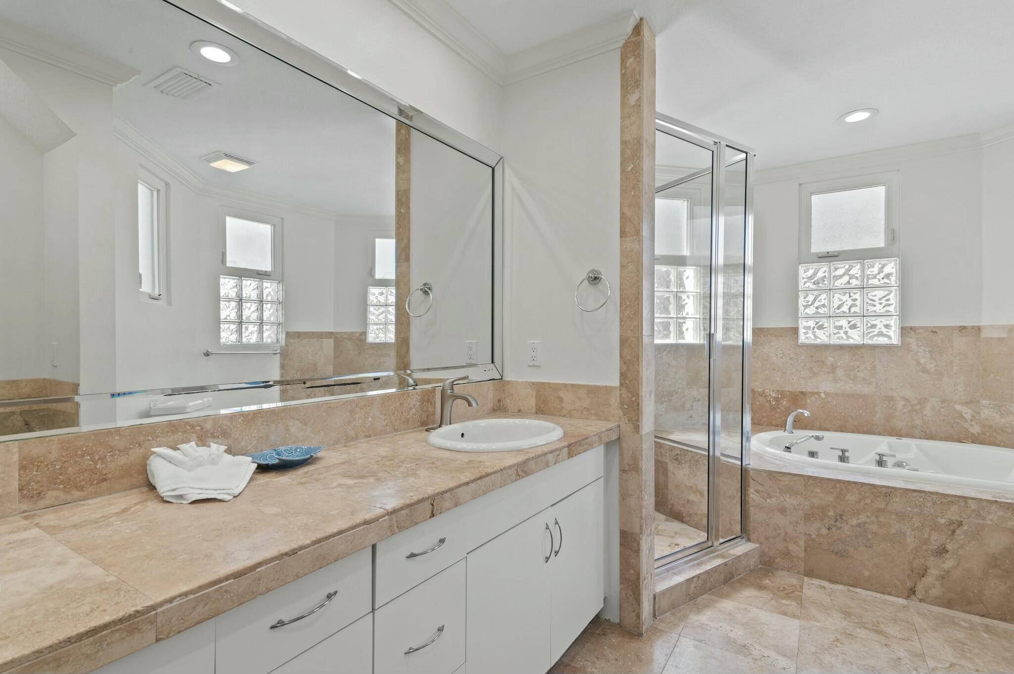 4835 Ocean Boulevard