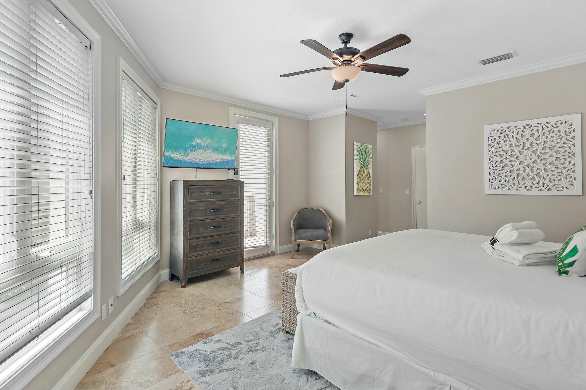 4835 Ocean Boulevard