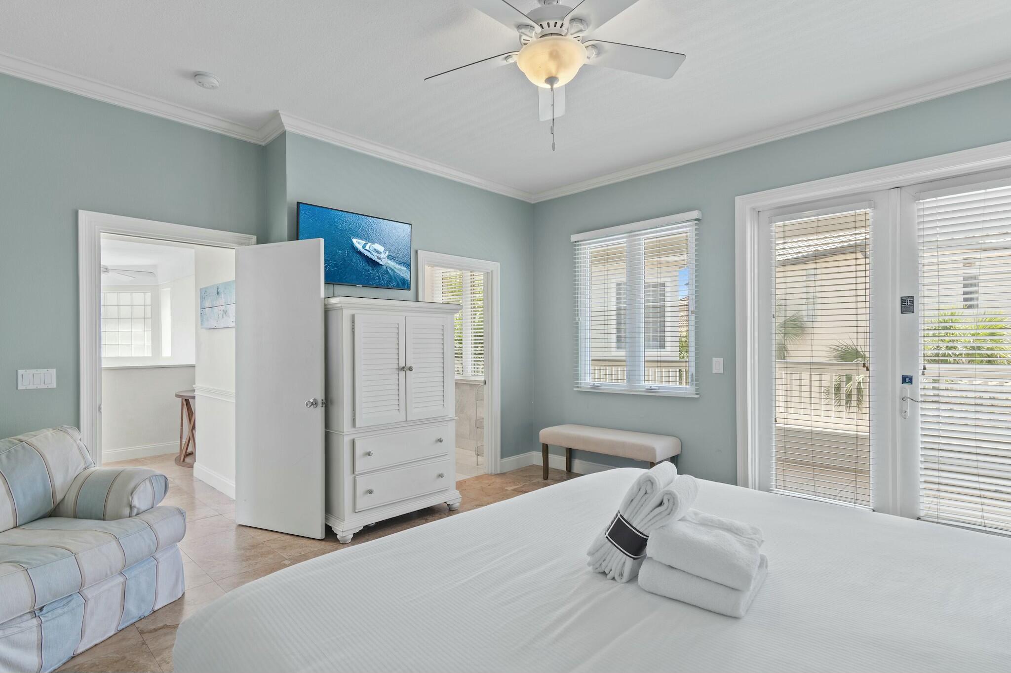 4835 Ocean Boulevard