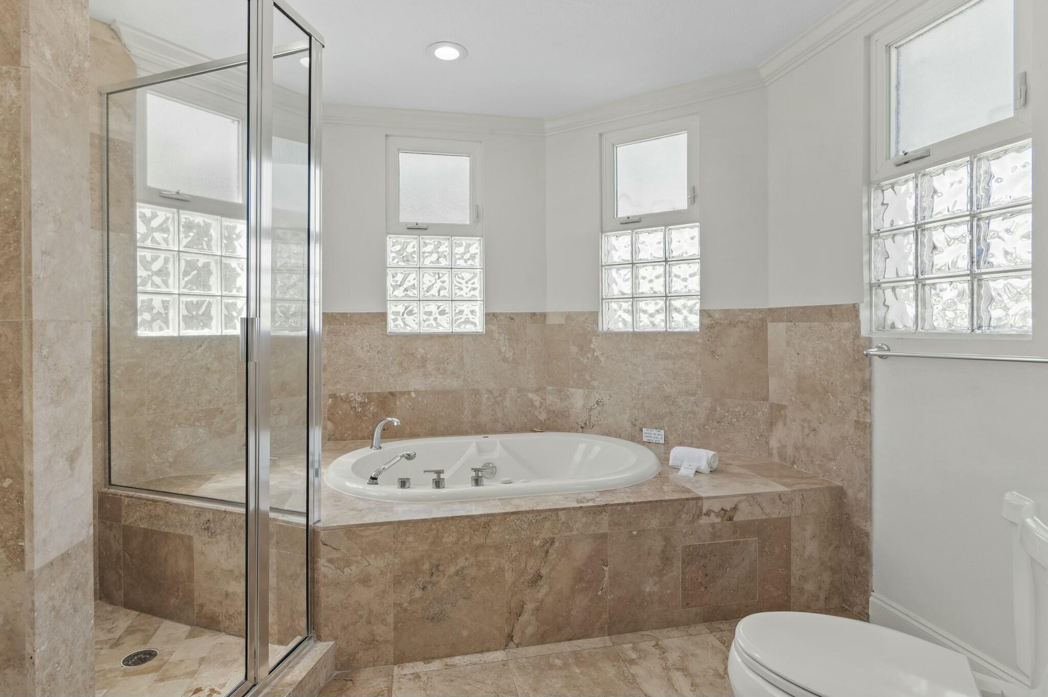 4835 Ocean Boulevard