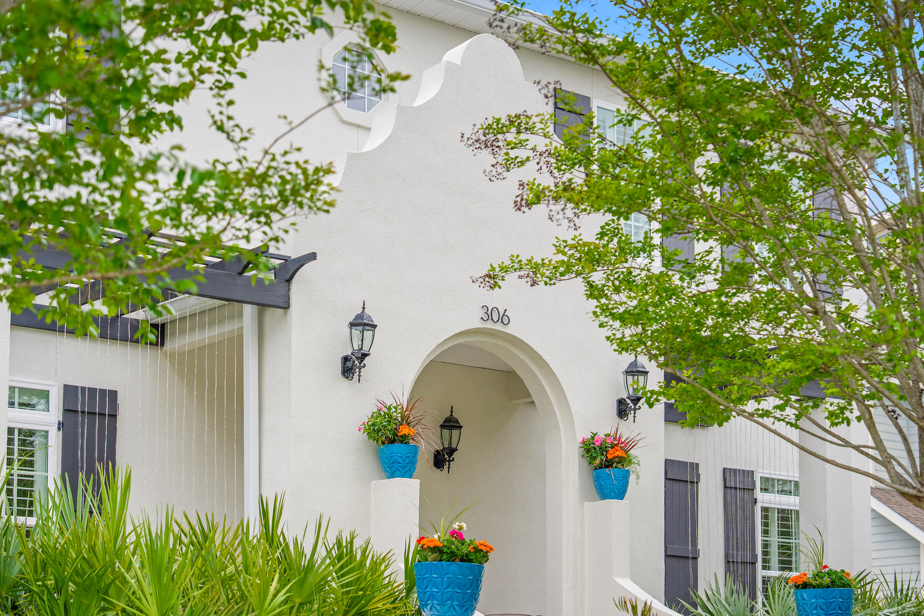 306 Coconut Grove Court
