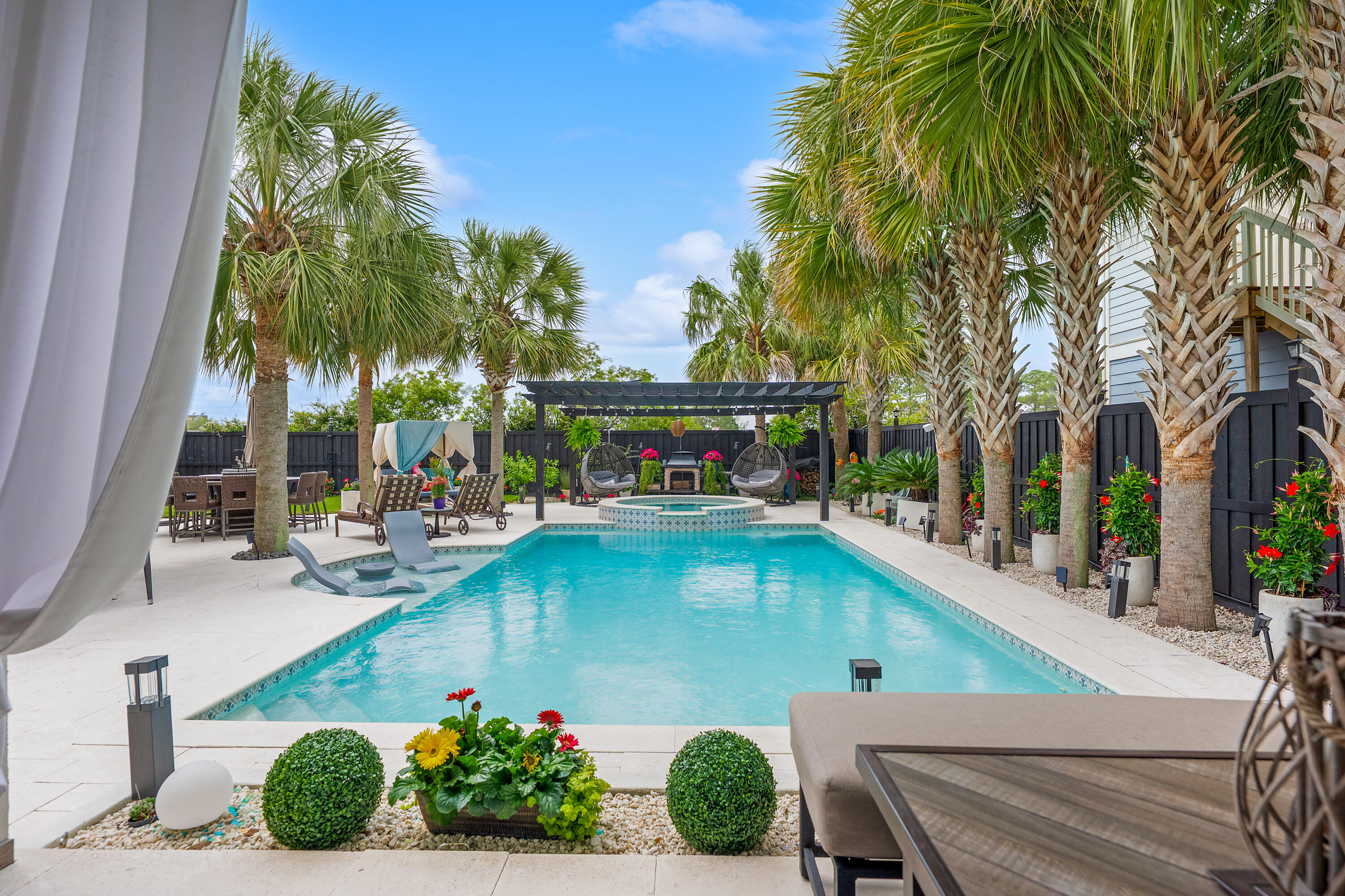 306 Coconut Grove Court