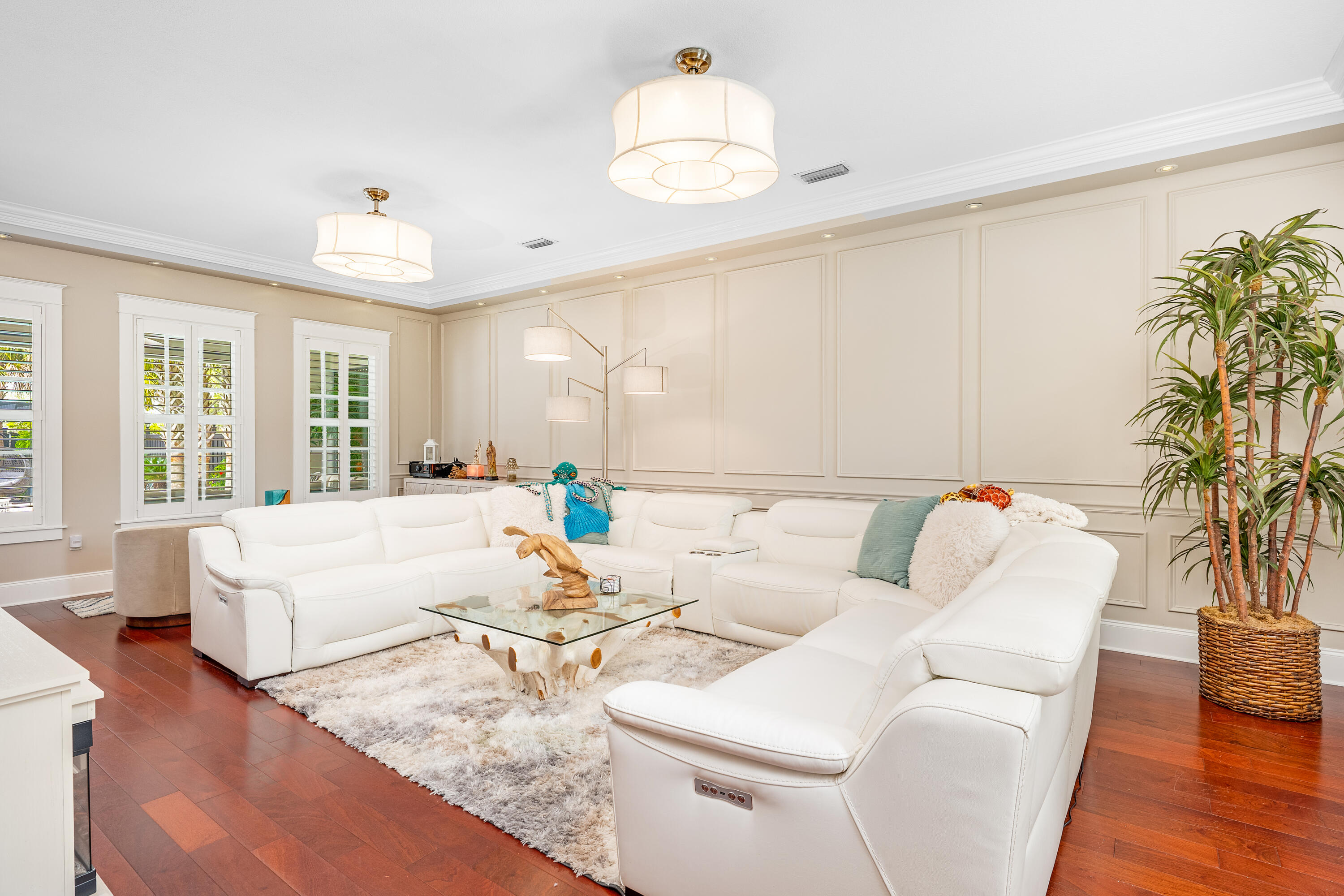 306 Coconut Grove Court