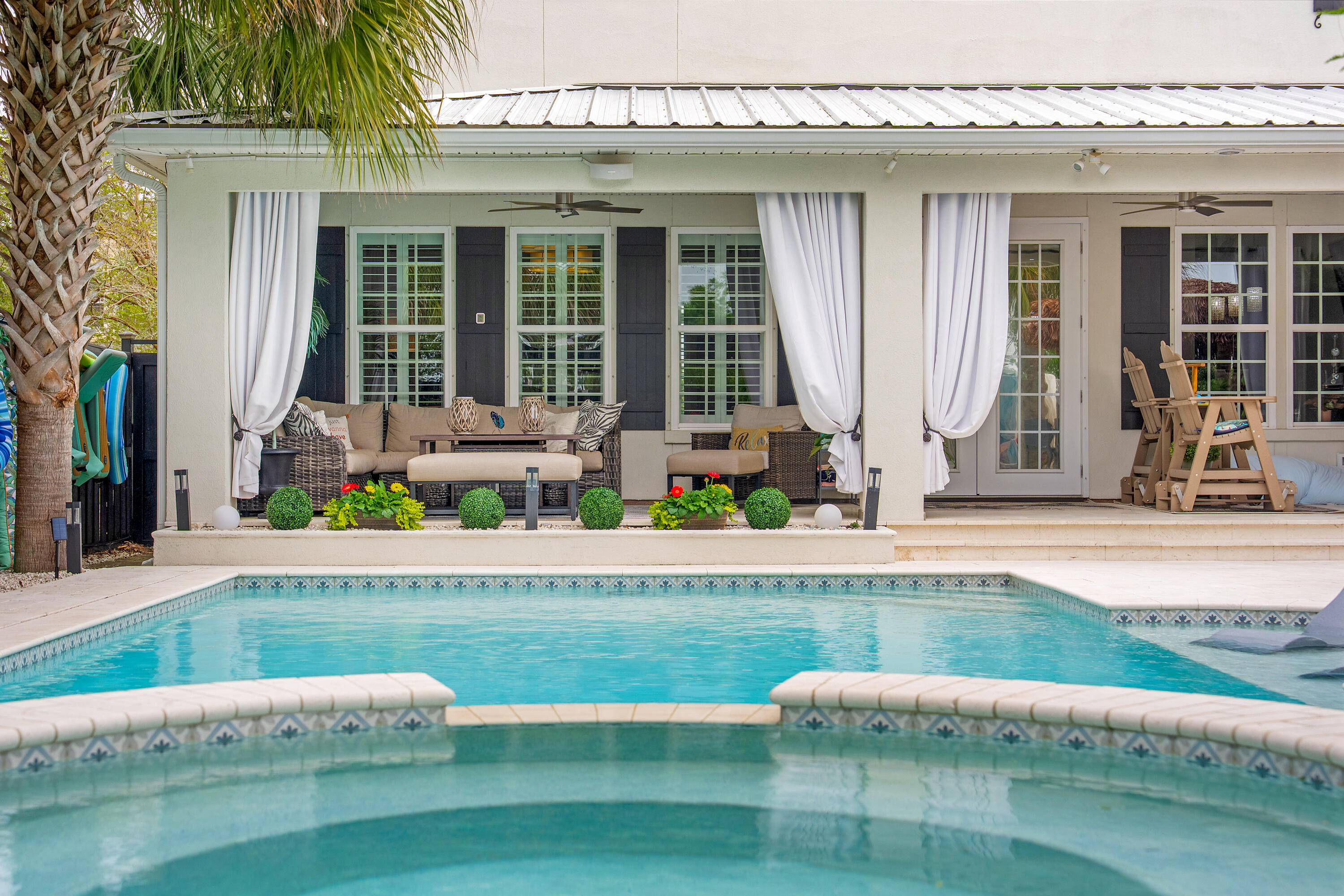306 Coconut Grove Court