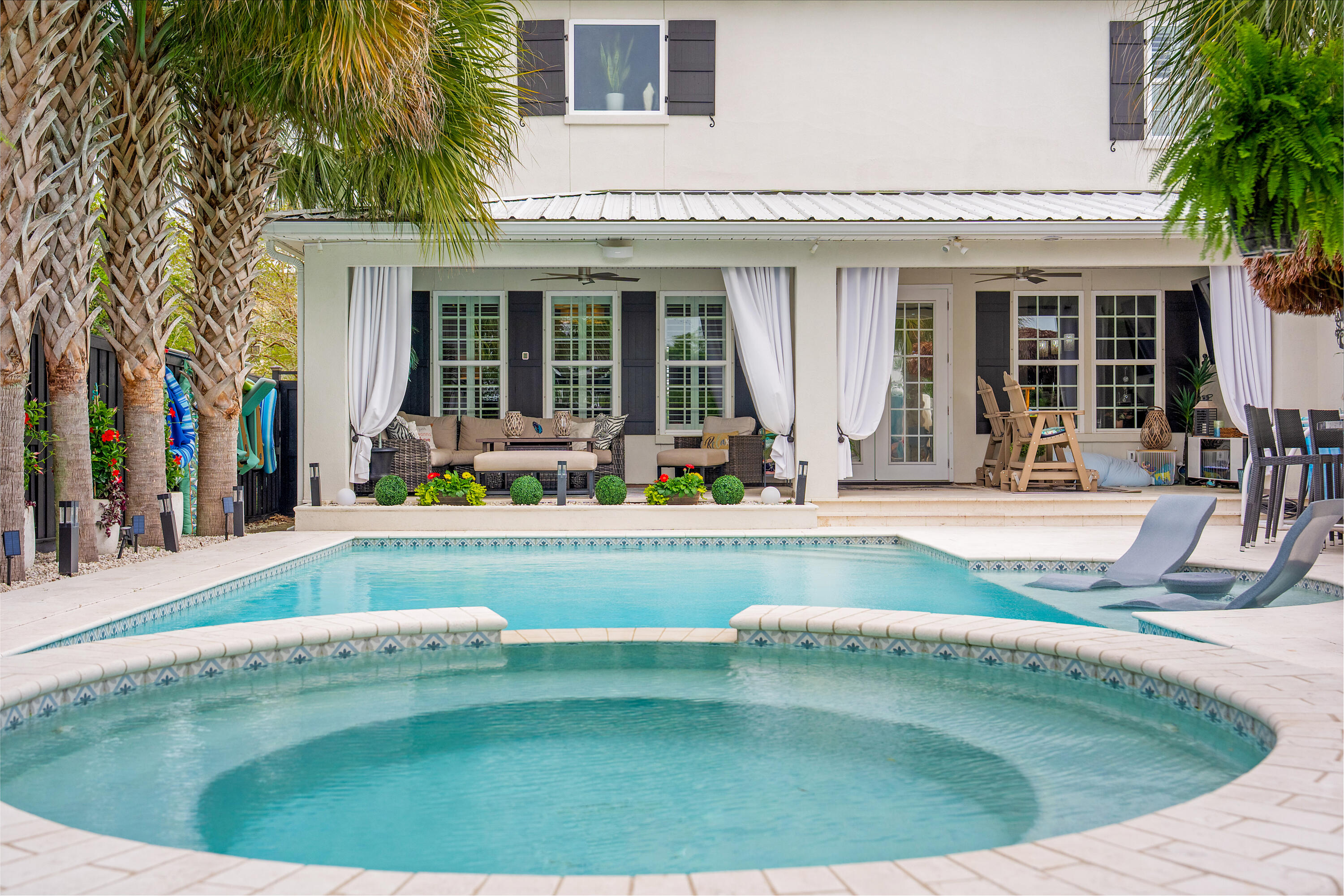 306 Coconut Grove Court
