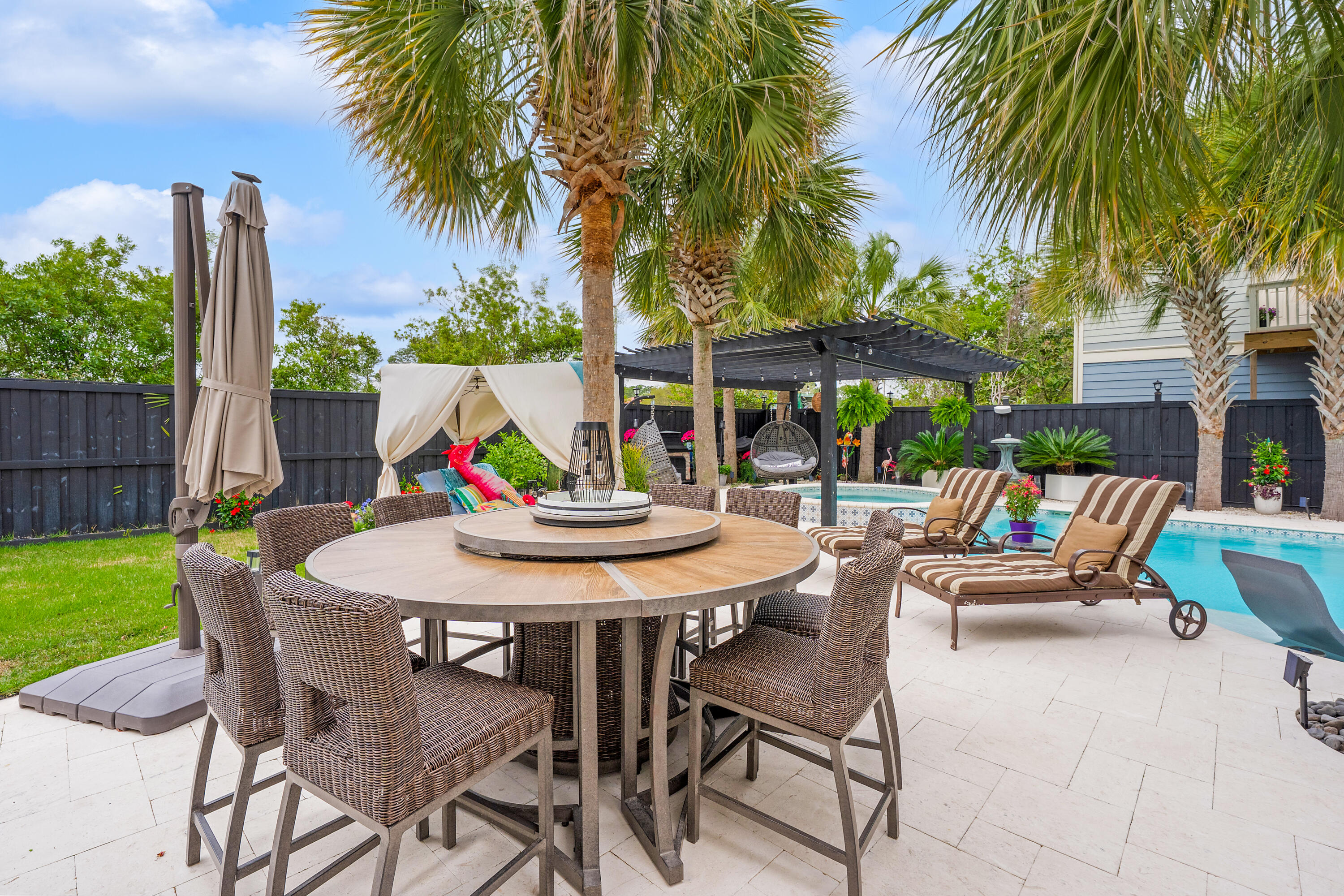 306 Coconut Grove Court