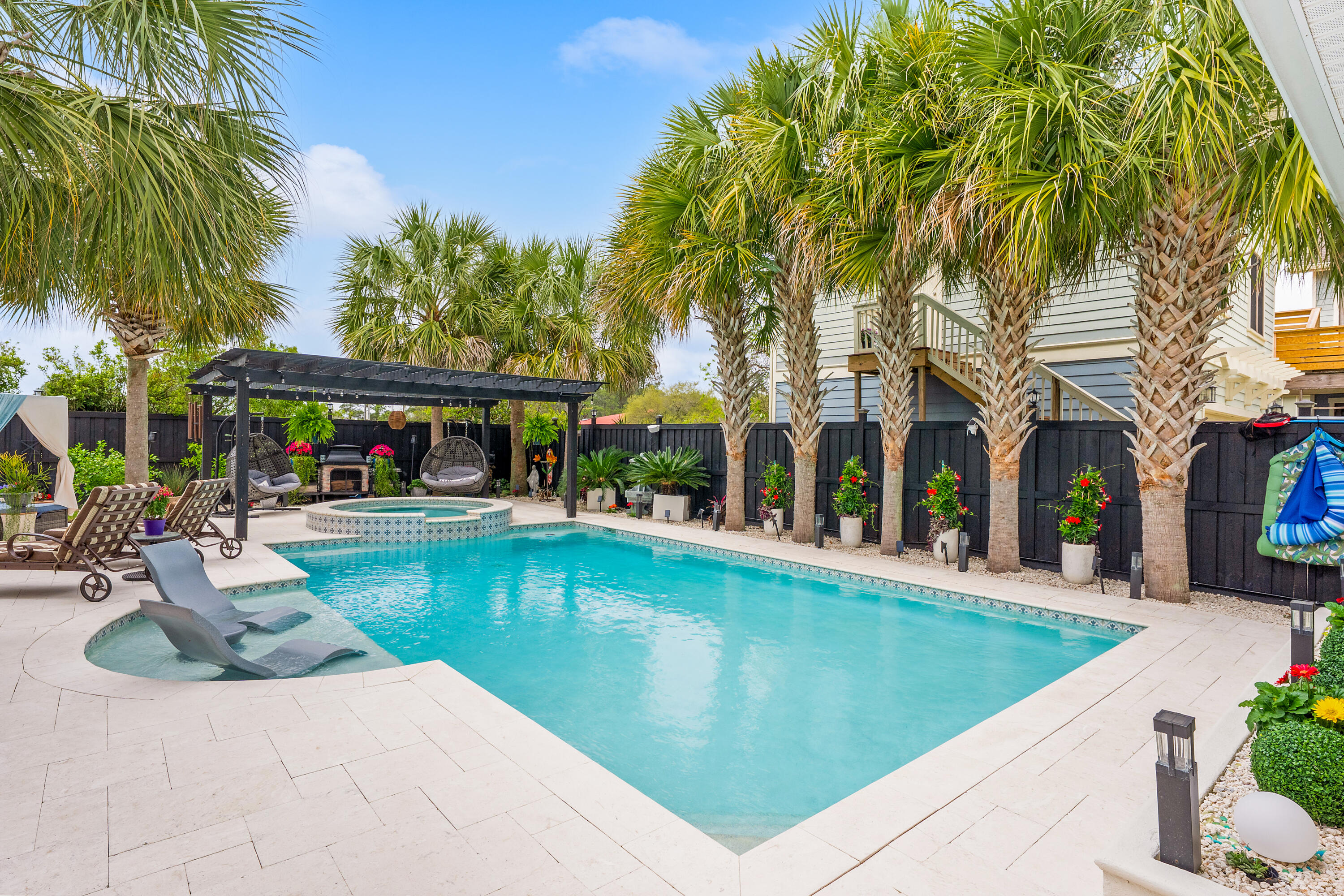 306 Coconut Grove Court