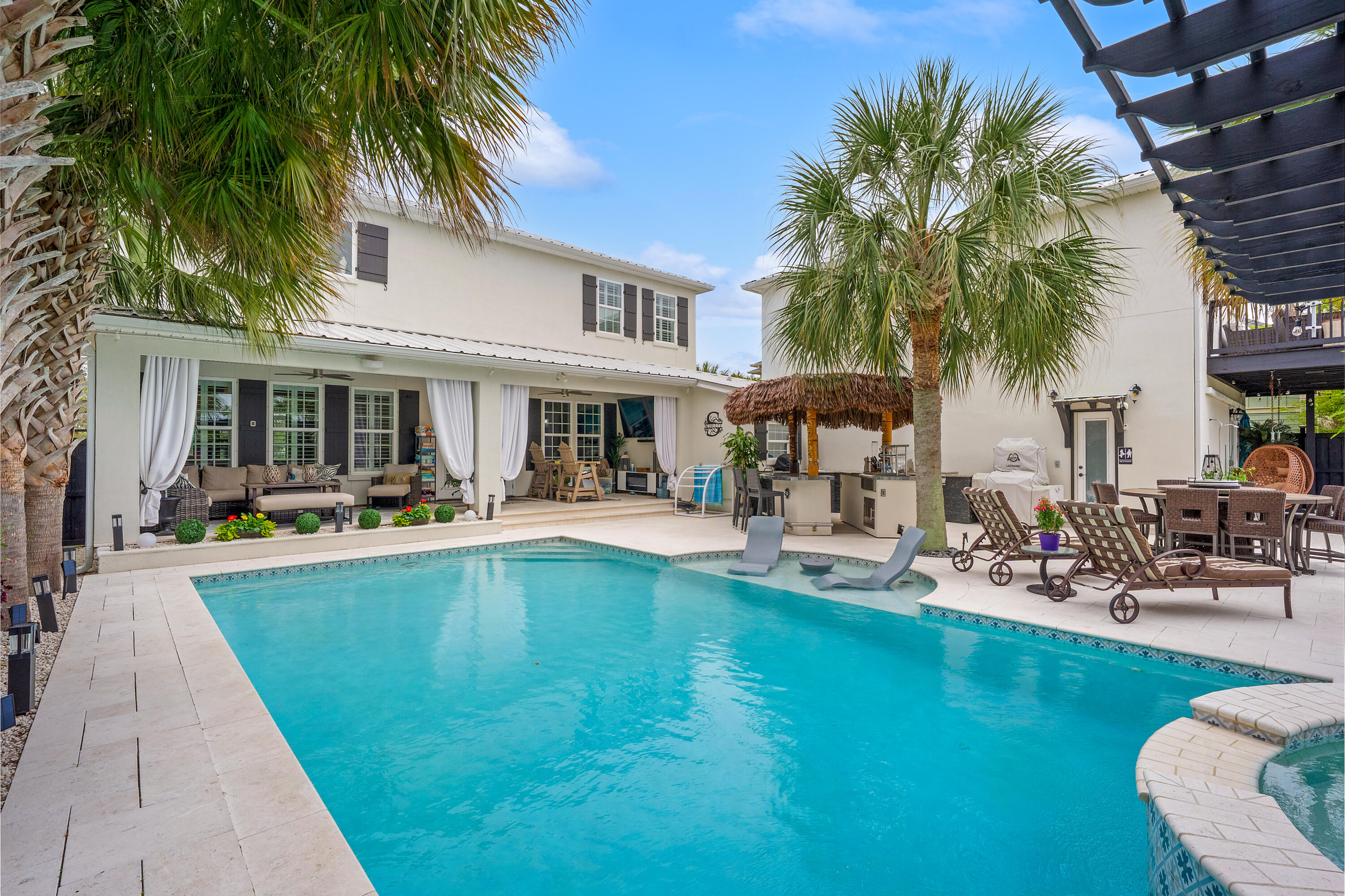 306 Coconut Grove Court