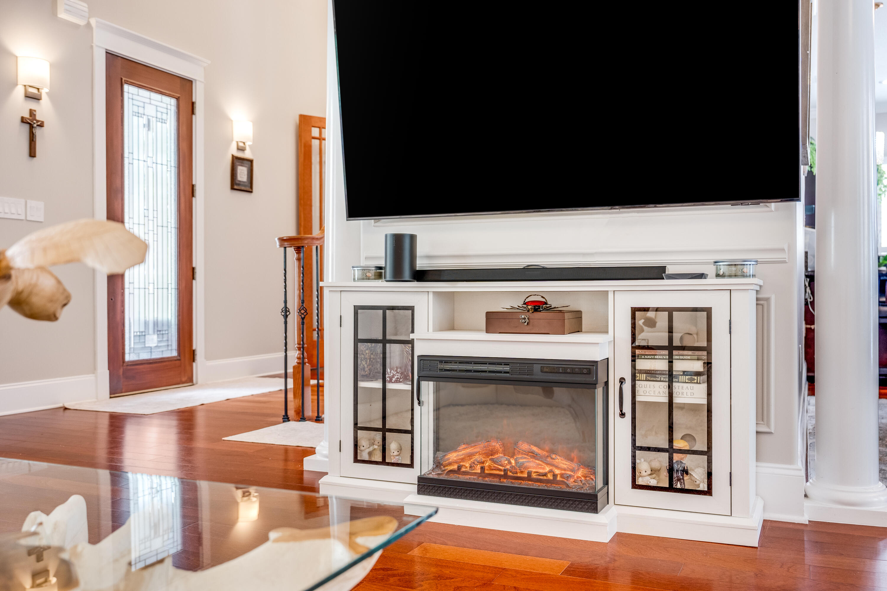 306 Coconut Grove Court