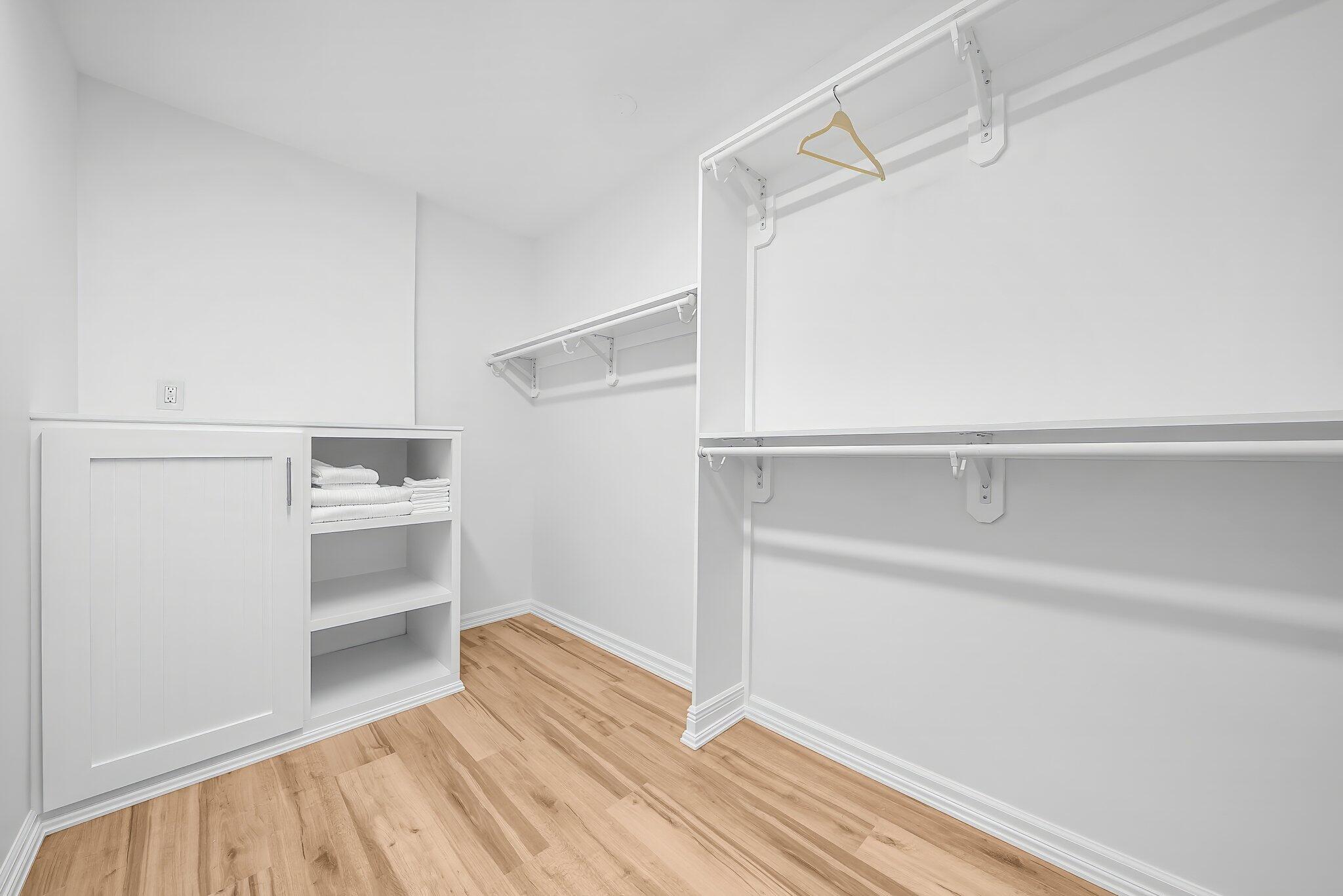 5801 Thomas Drive, UNIT 1414