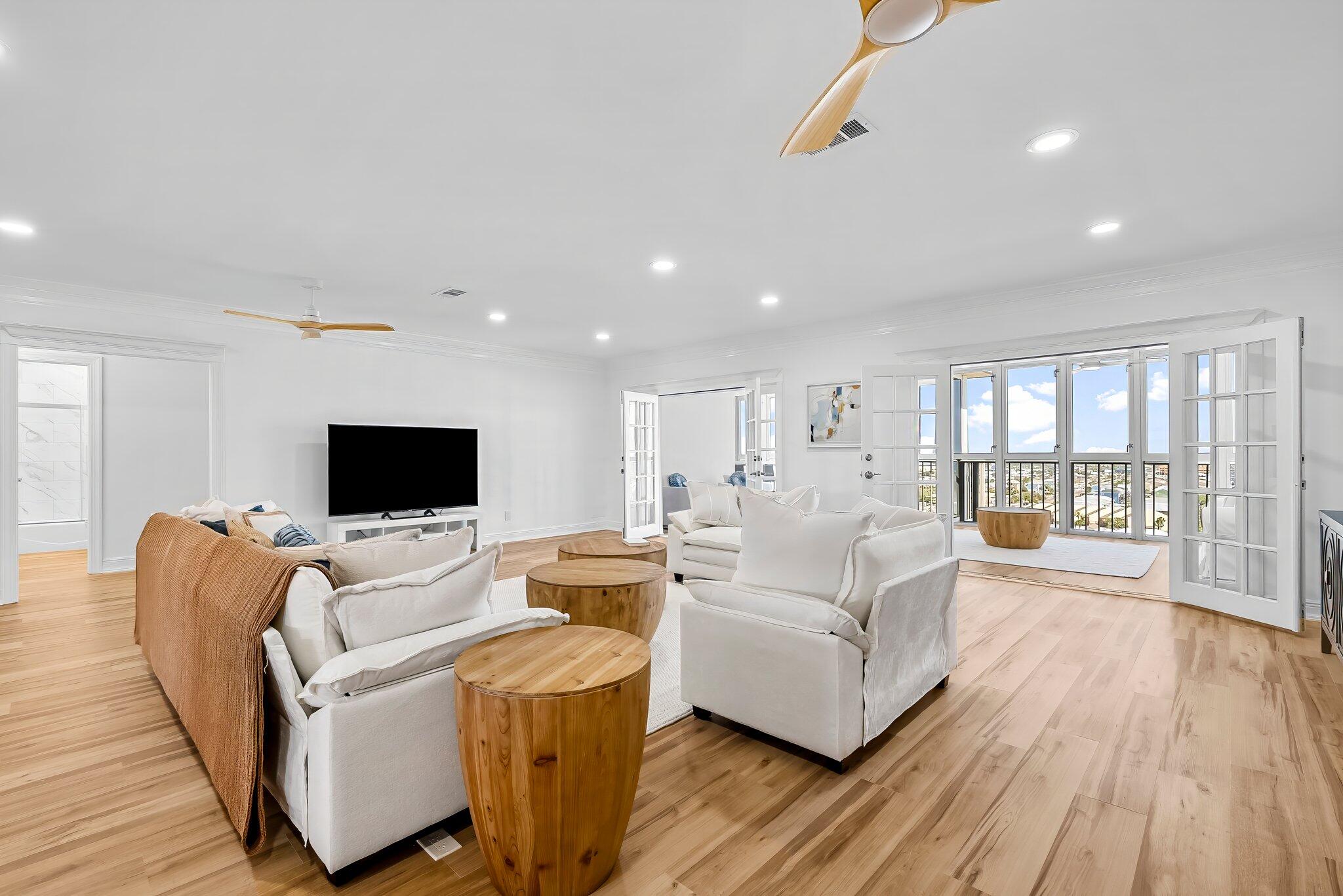 5801 Thomas Drive, UNIT 1414