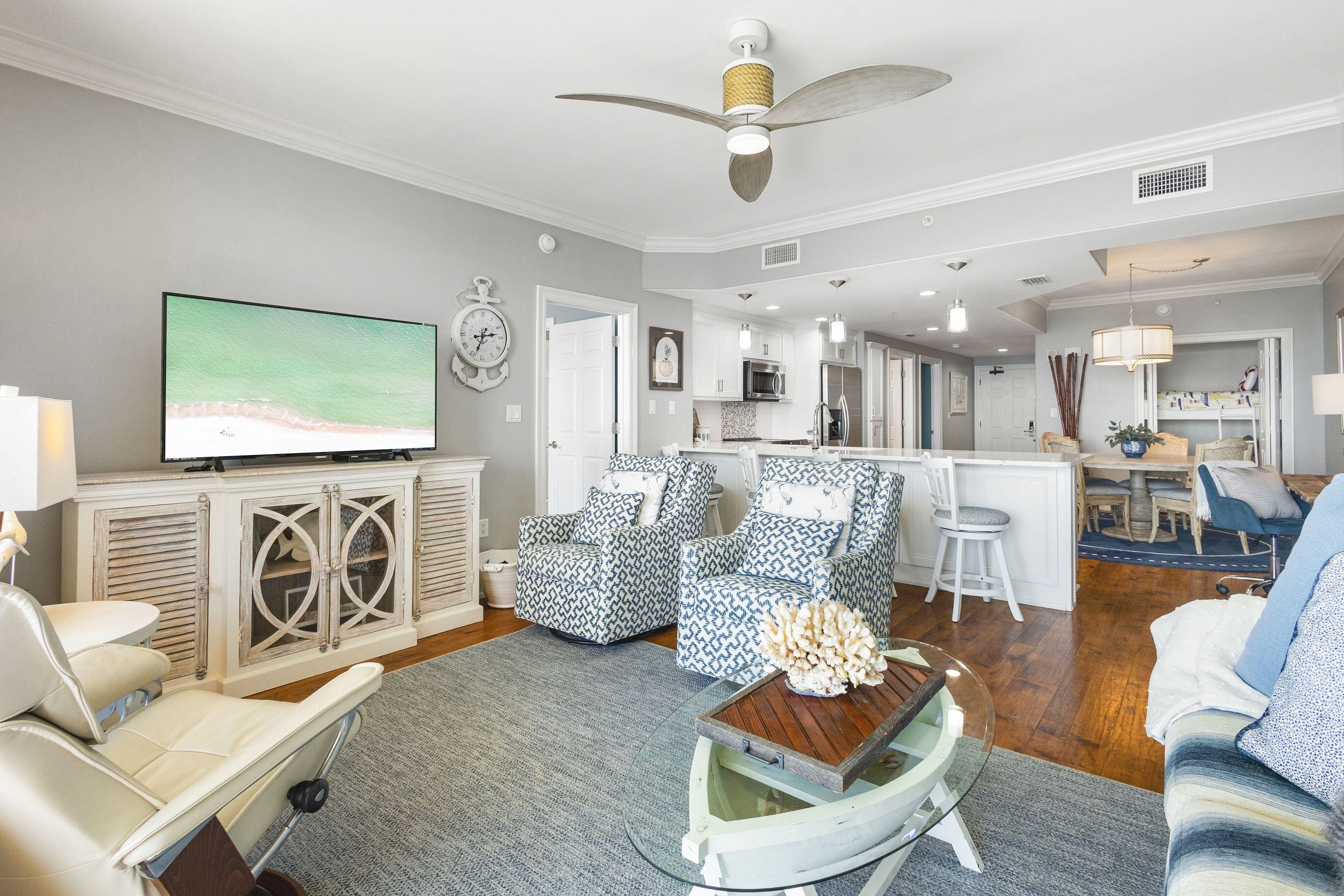 5004 Thomas Drive, UNIT 1709