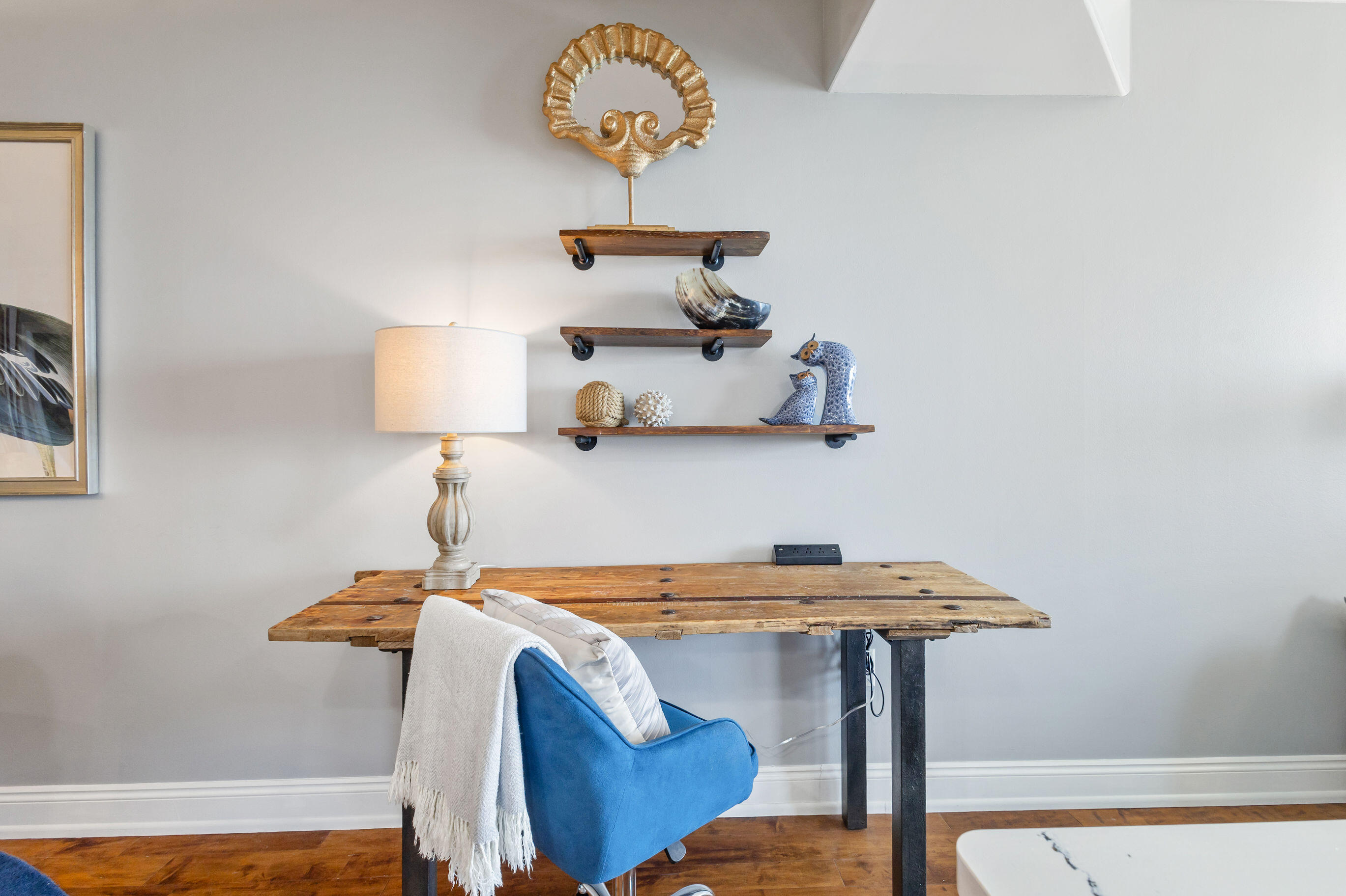 5004 Thomas Drive, UNIT 1709
