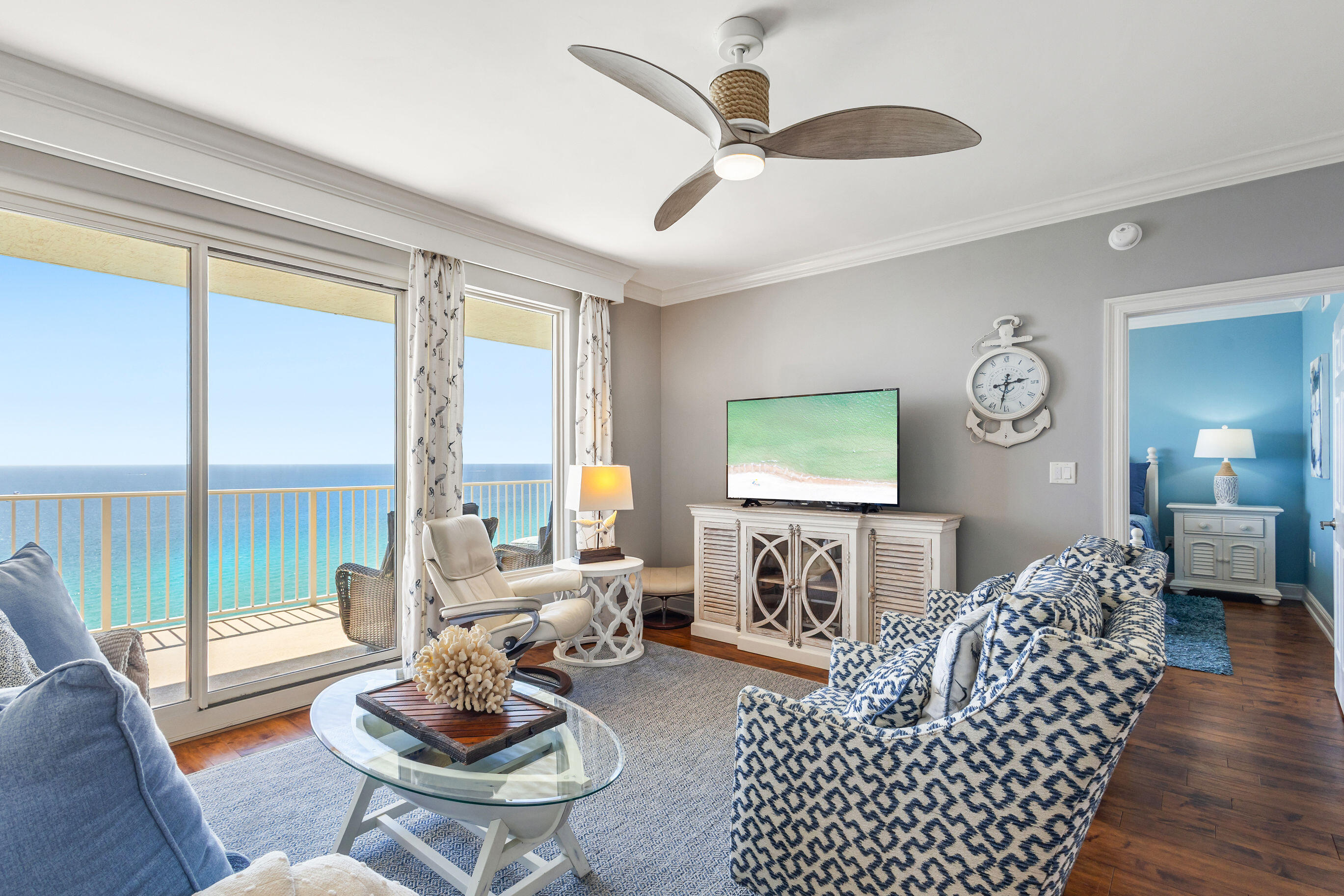 5004 Thomas Drive, UNIT 1709
