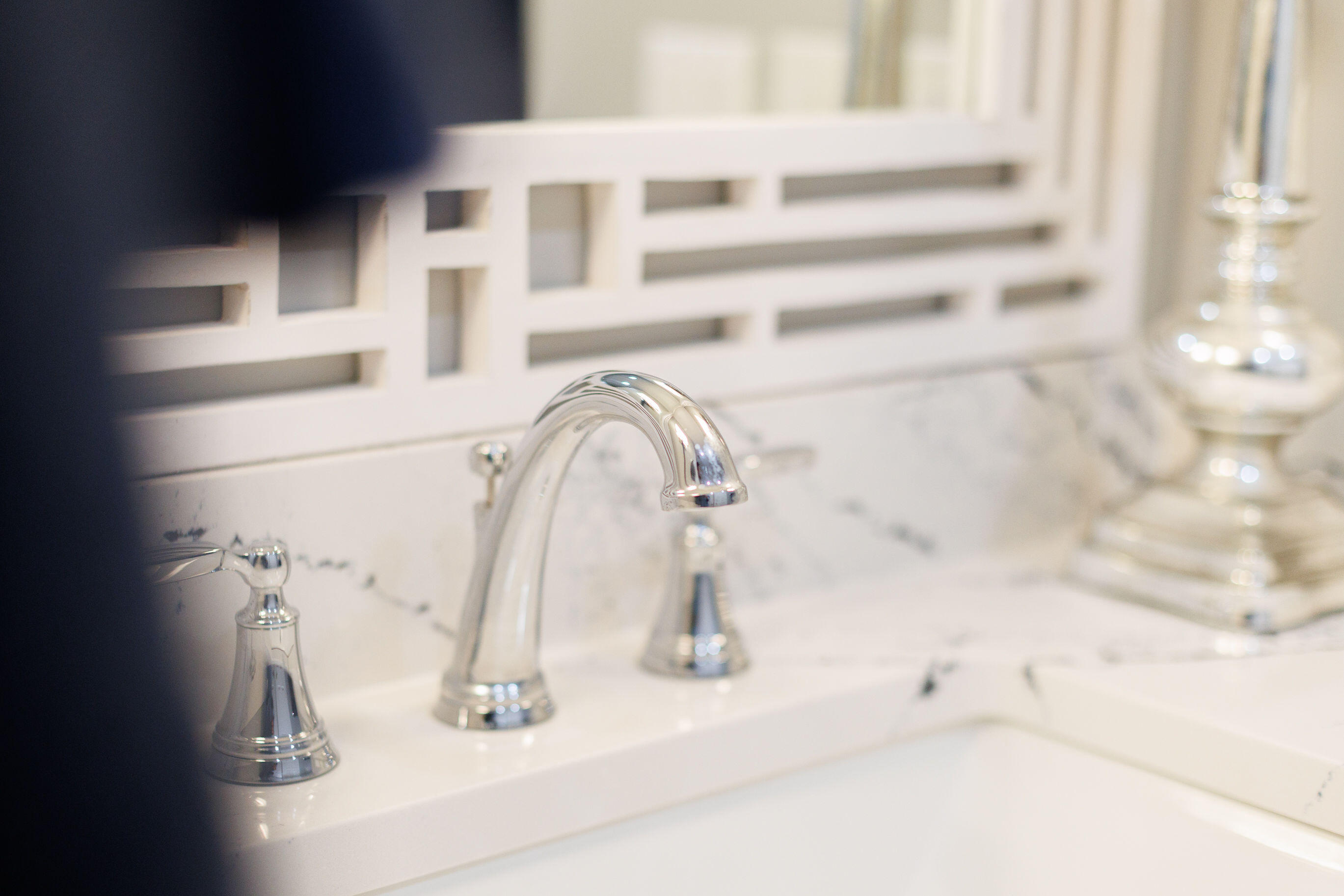 5004 Thomas Drive, UNIT 1709