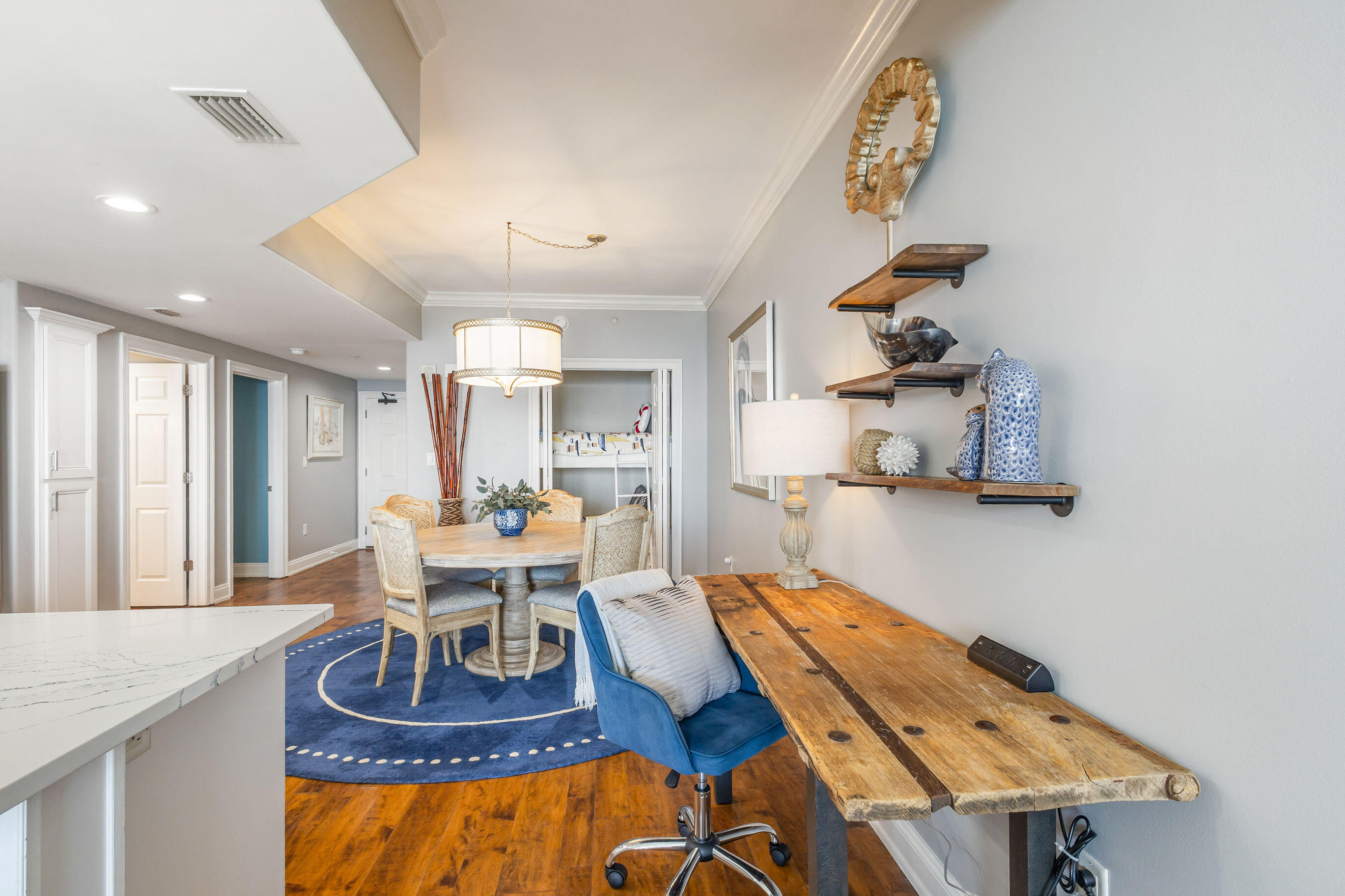 5004 Thomas Drive, UNIT 1709