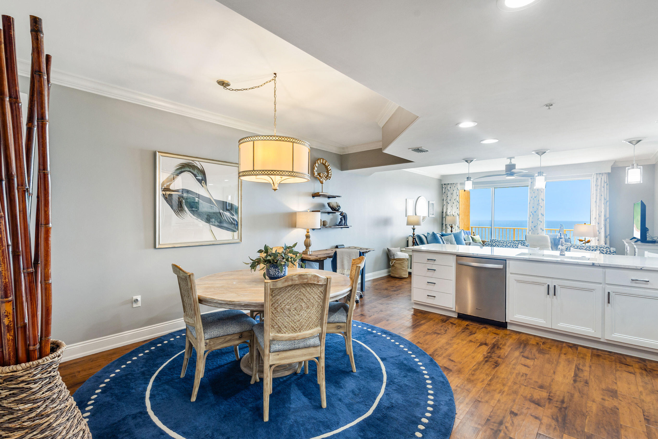 5004 Thomas Drive, UNIT 1709