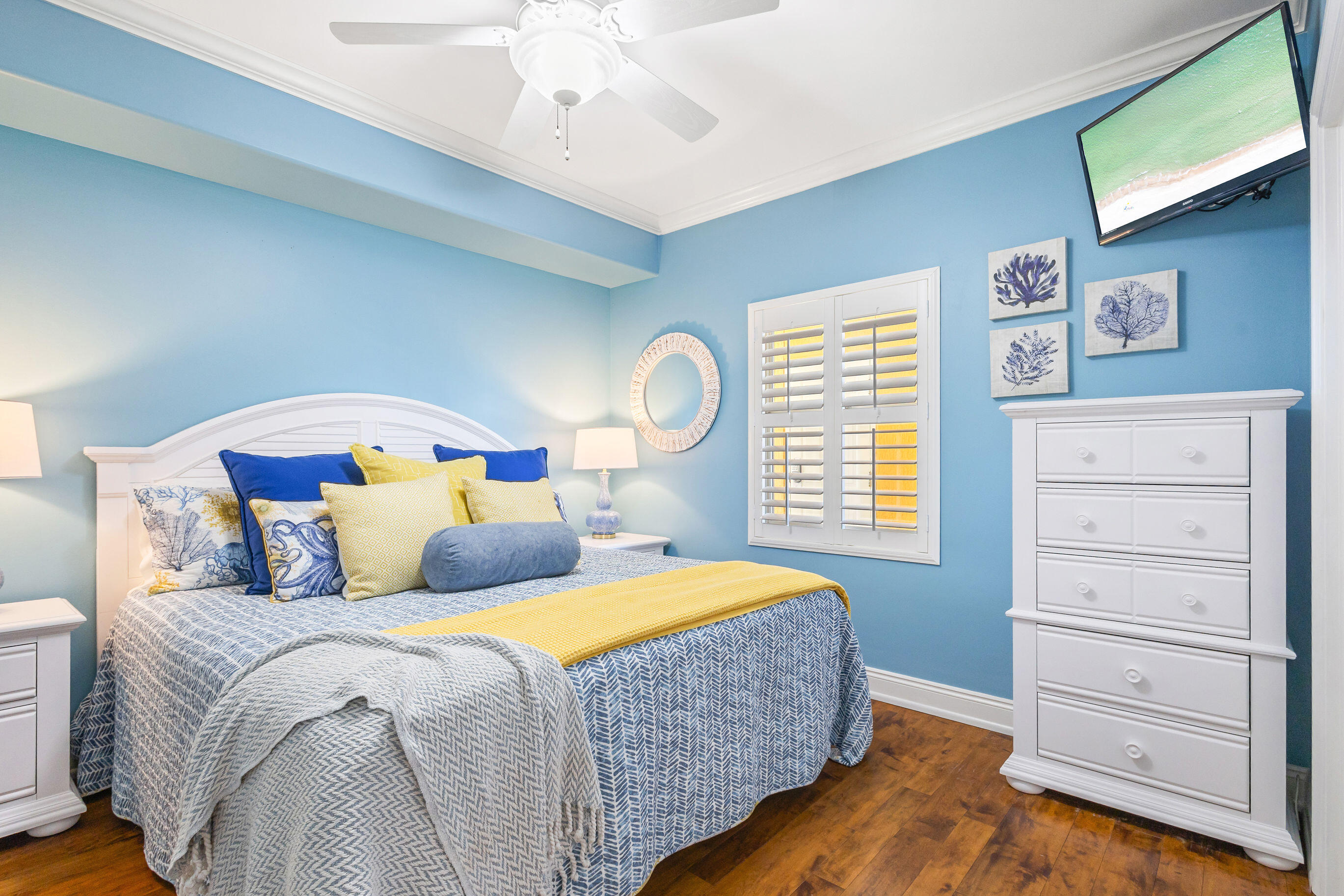 5004 Thomas Drive, UNIT 1709