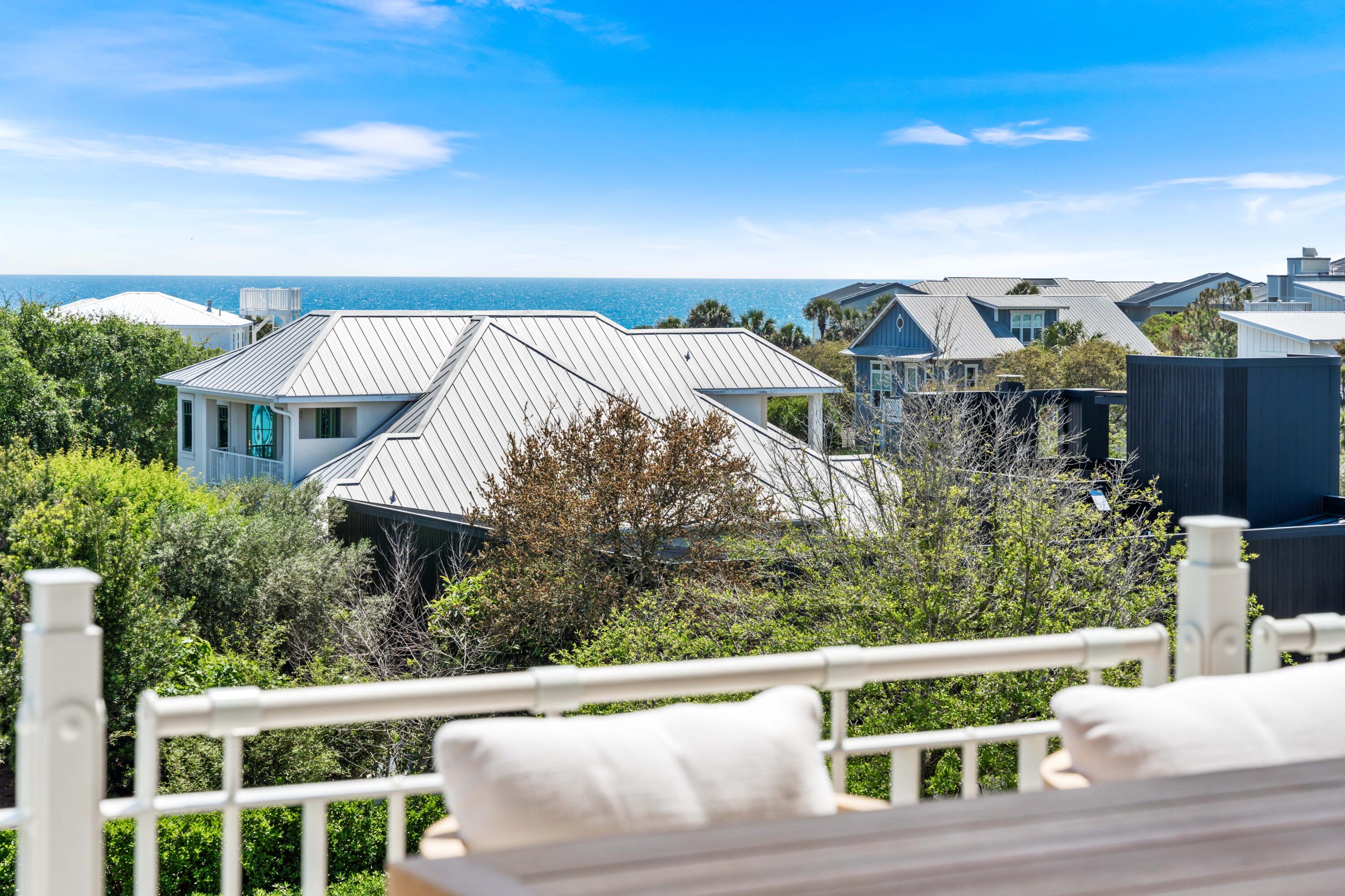 45 W Solaire Way, 307