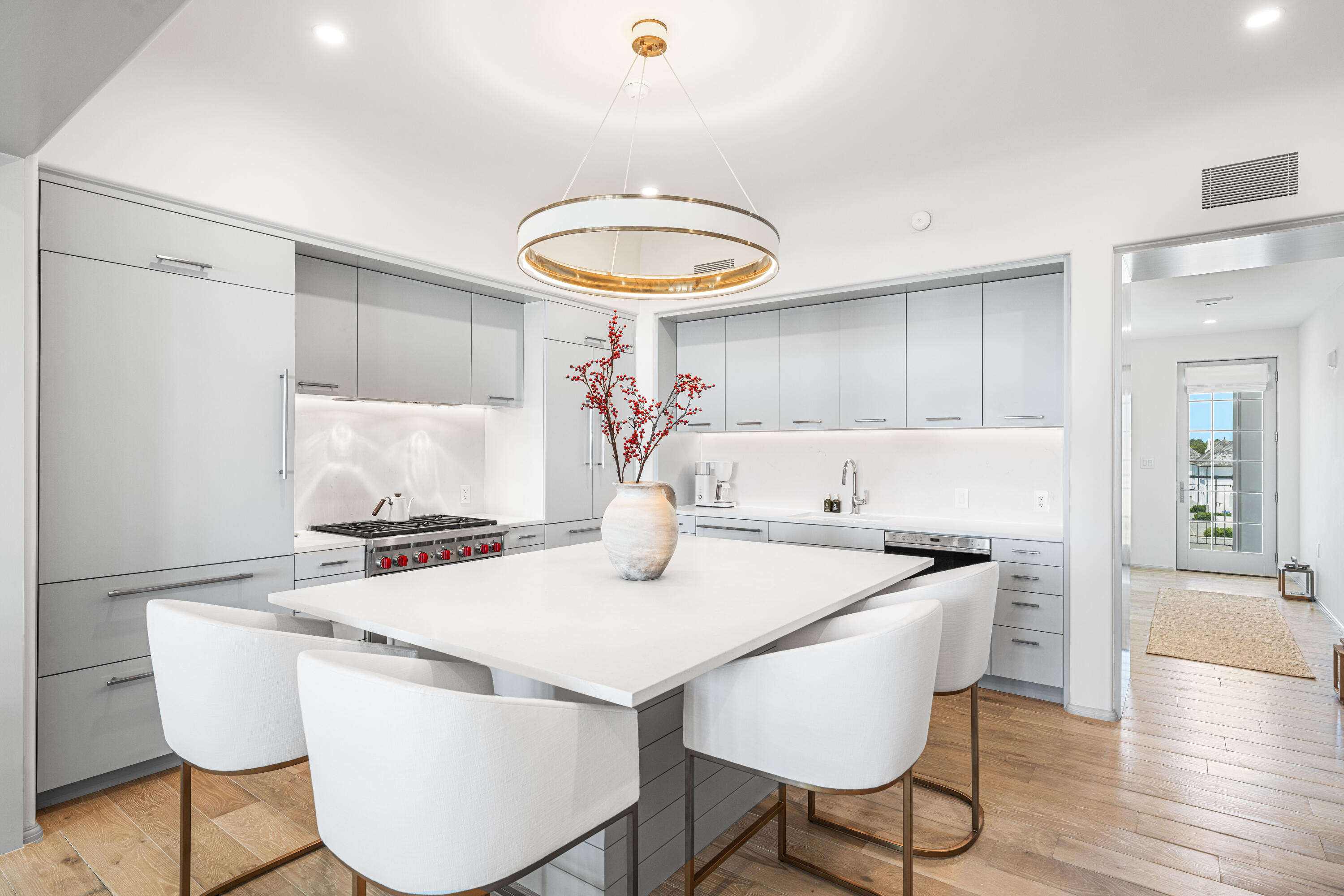 45 W Solaire Way, 307