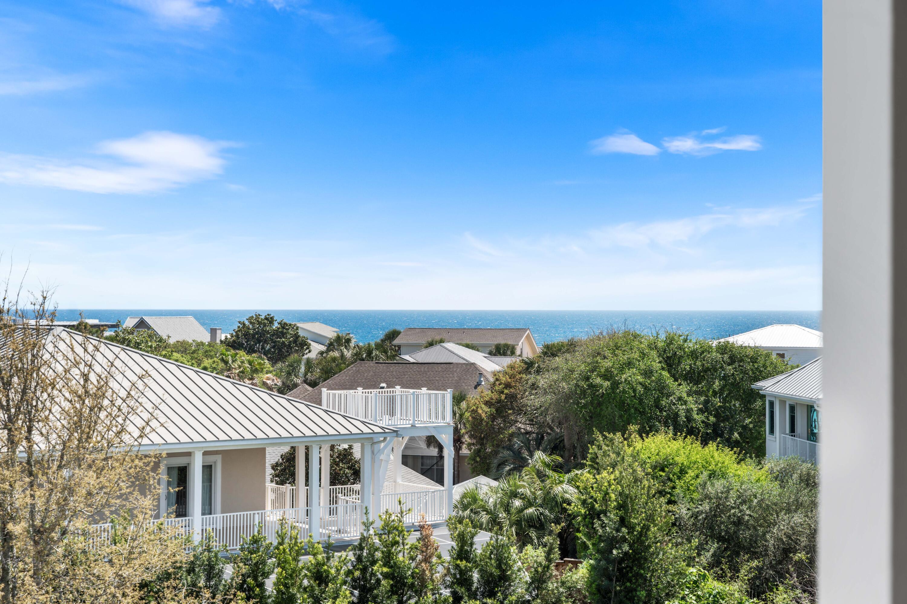 45 W Solaire Way, 307