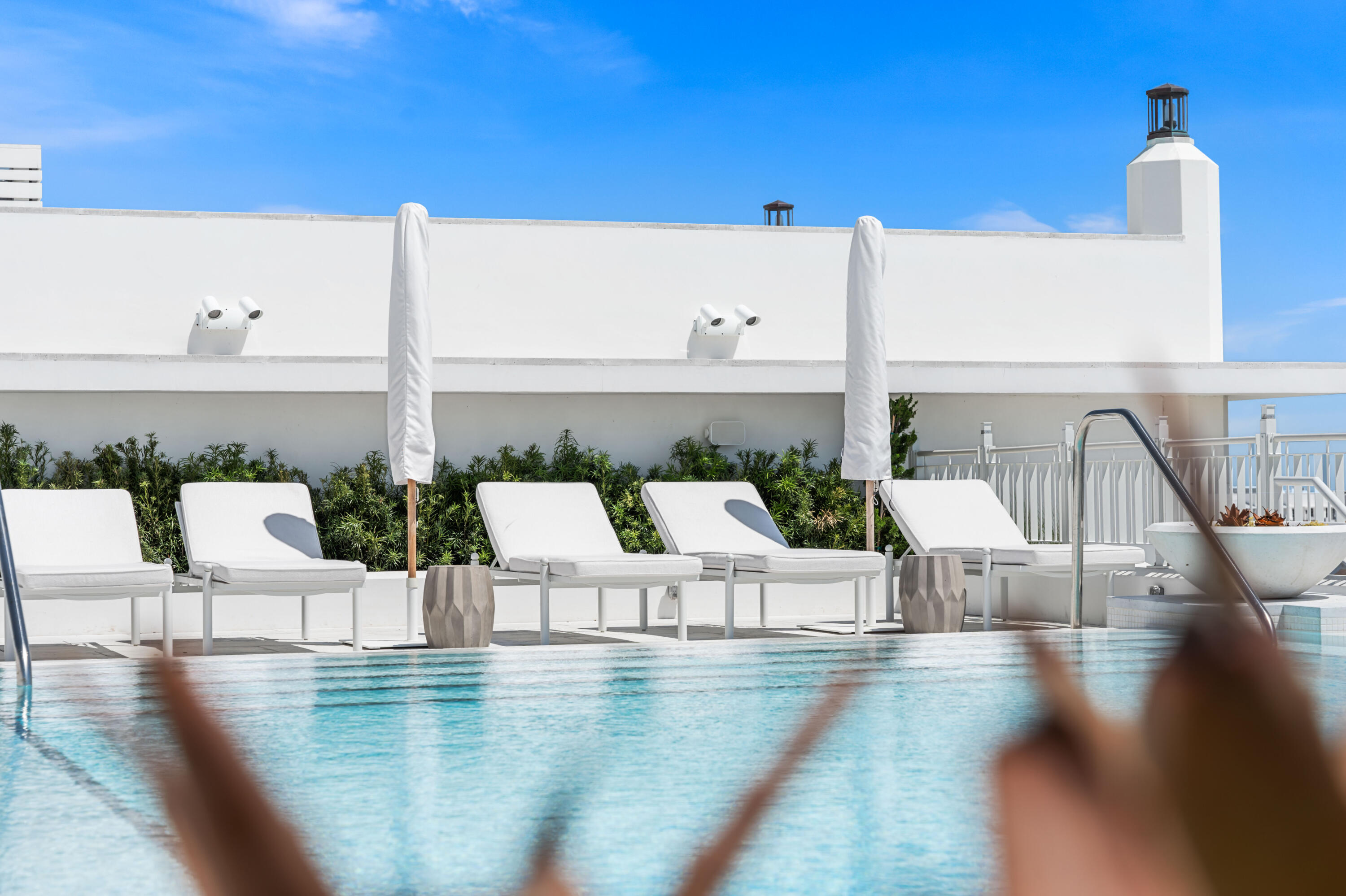 45 W Solaire Way, 307