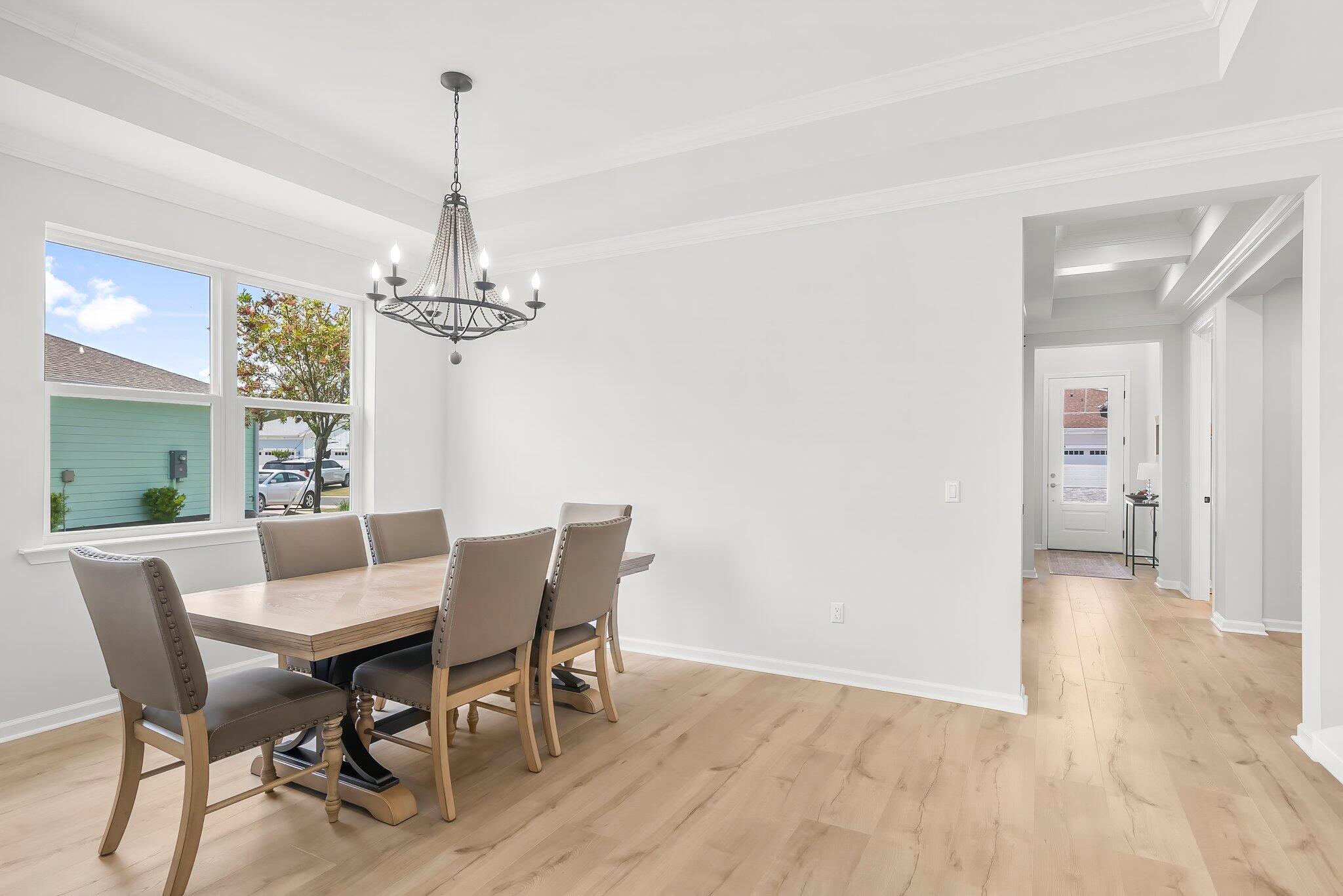 8526 ISLAND BREEZE Avenue