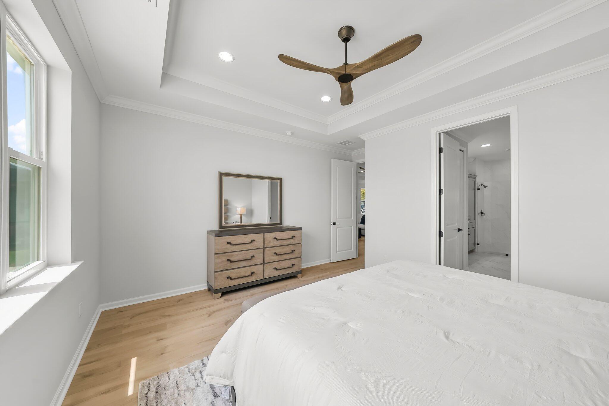 8526 ISLAND BREEZE Avenue