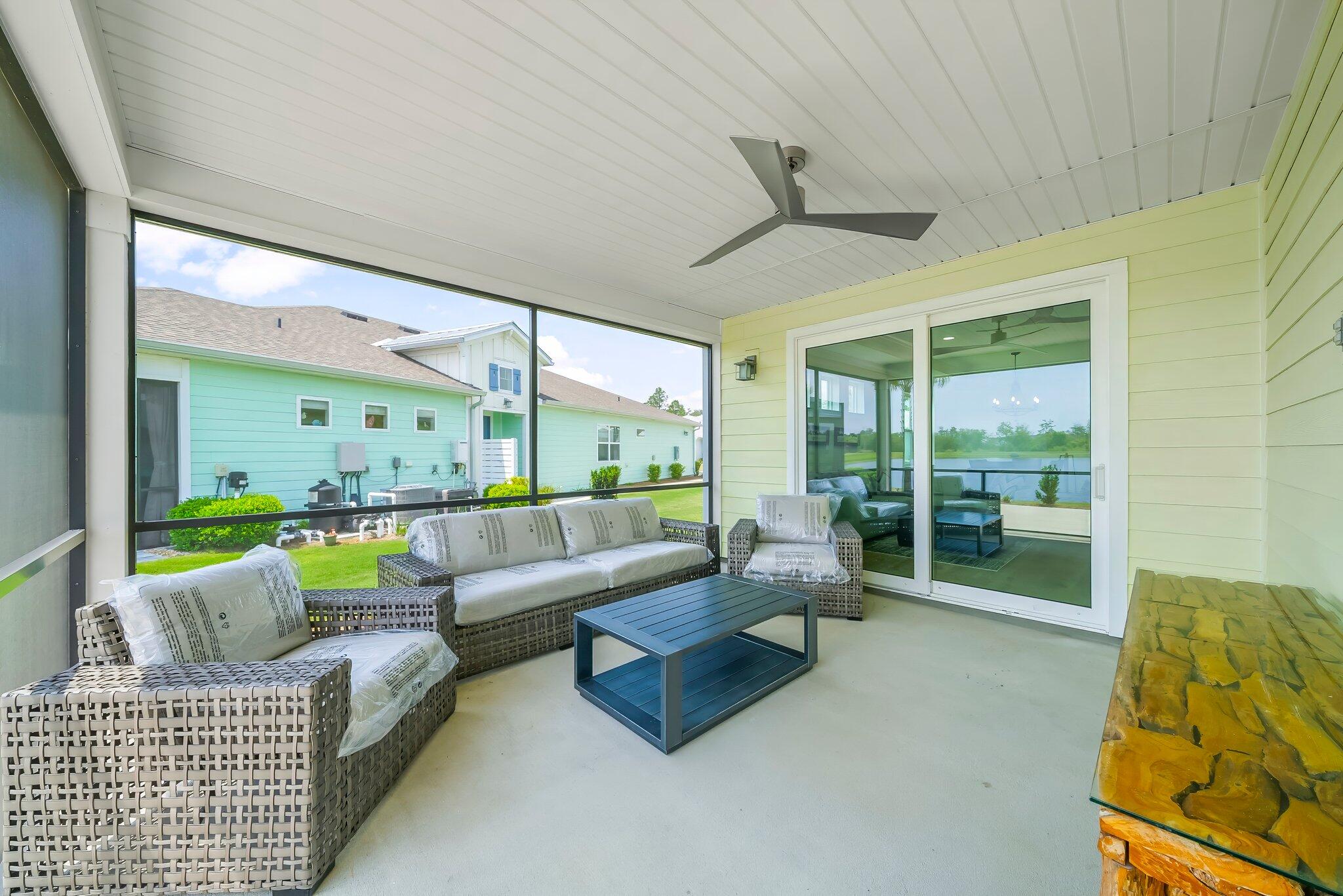 8526 ISLAND BREEZE Avenue