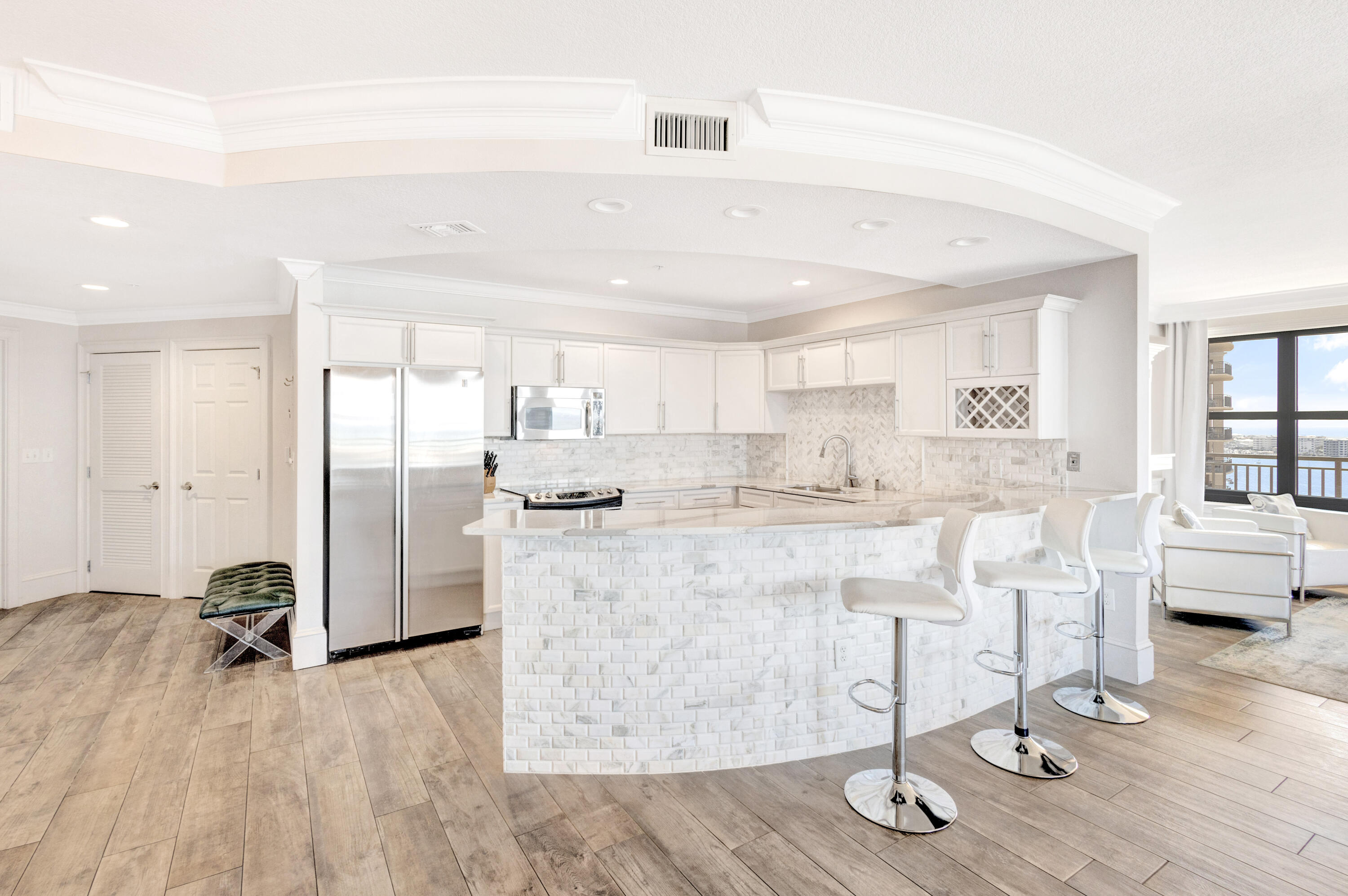 10 Harbor Boulevard, UNIT W1025