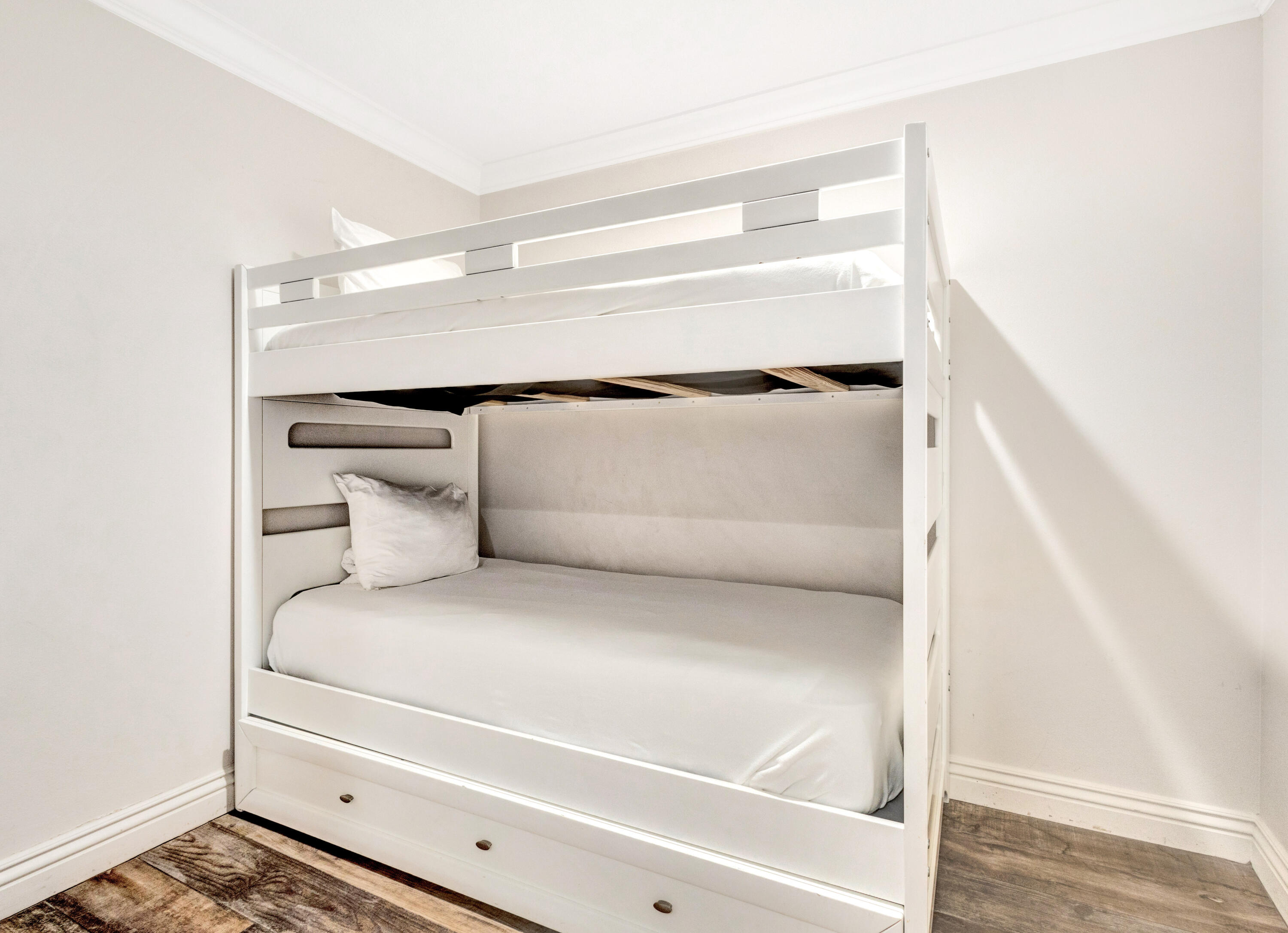 10 Harbor Boulevard, UNIT W1025