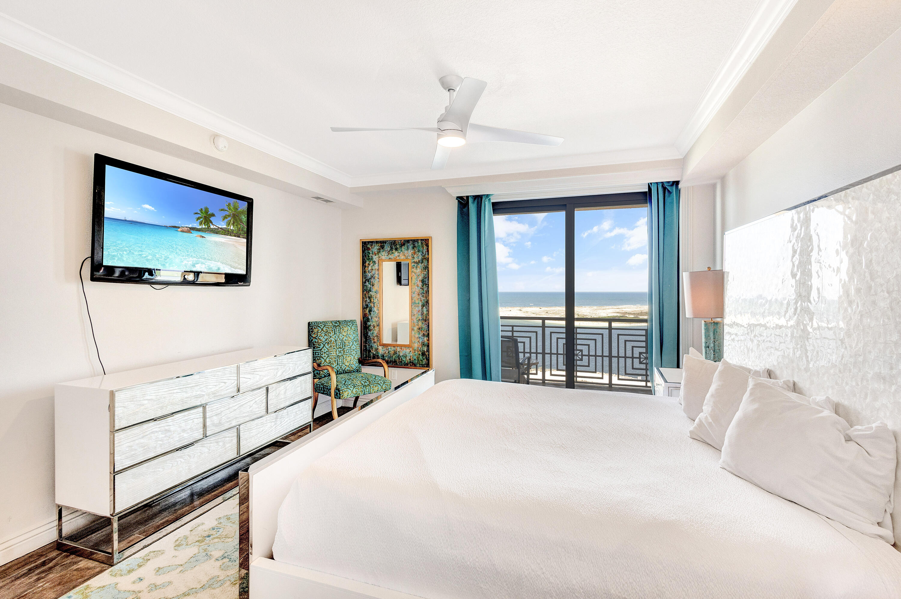 10 Harbor Boulevard, UNIT W1025