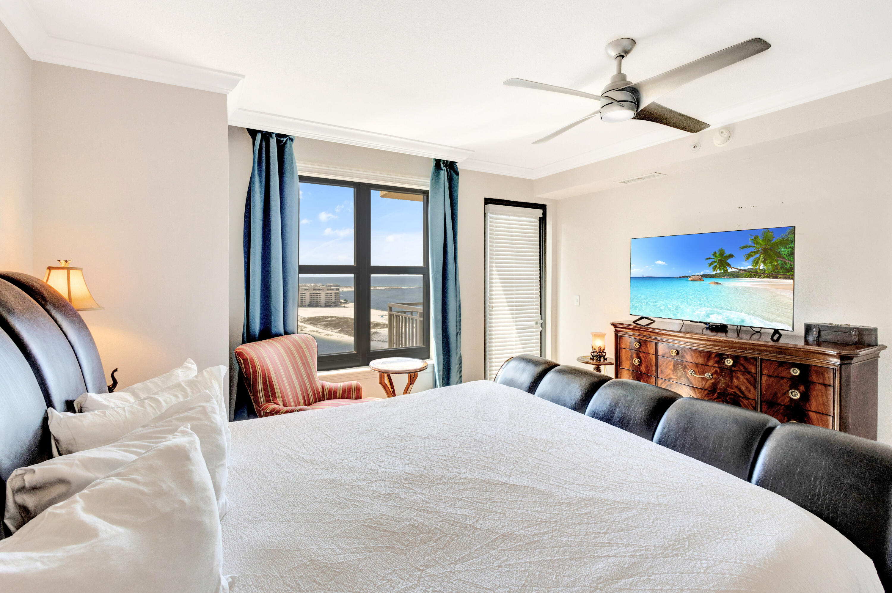 10 Harbor Boulevard, UNIT W1025