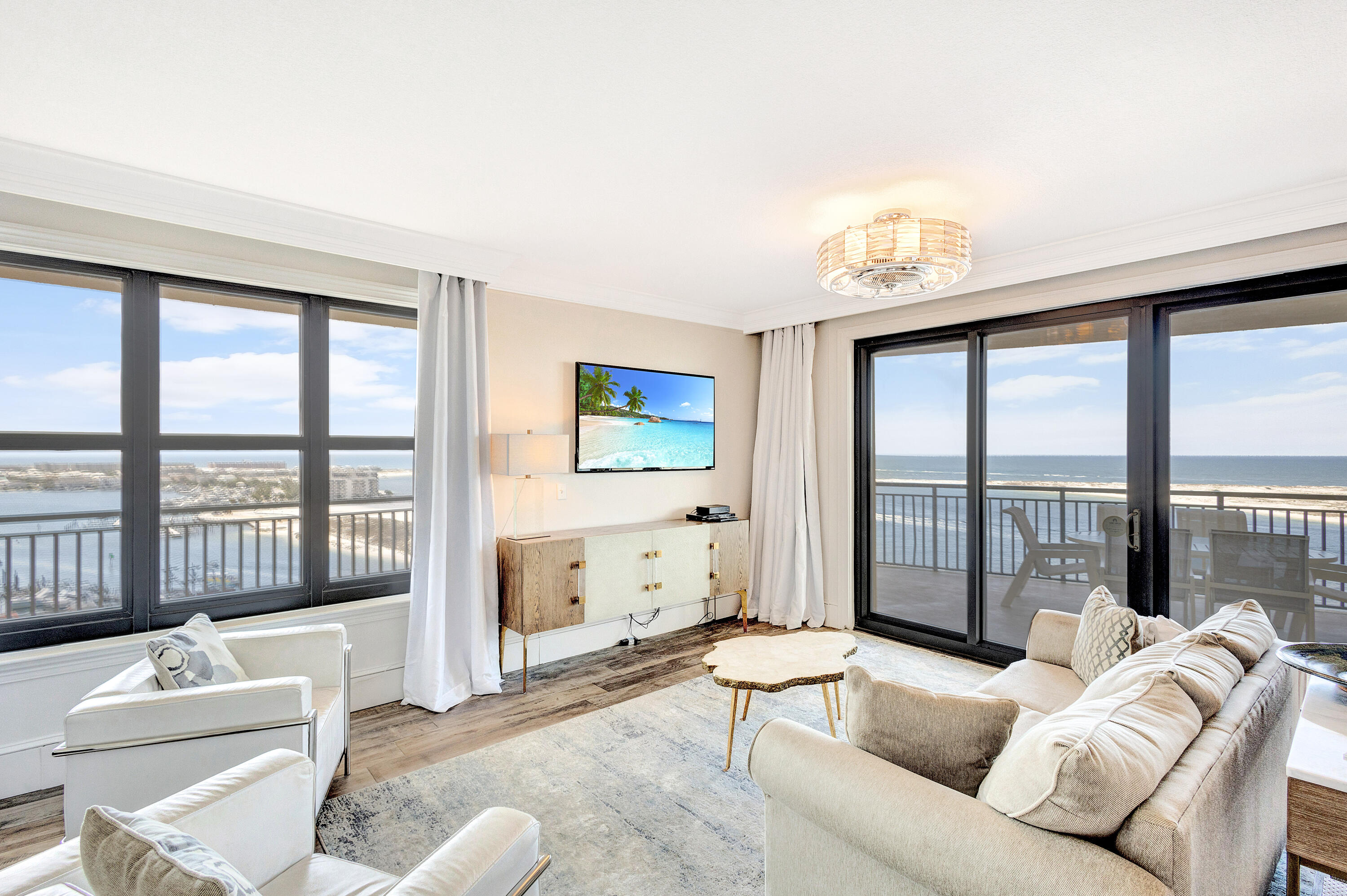 10 Harbor Boulevard, UNIT W1025