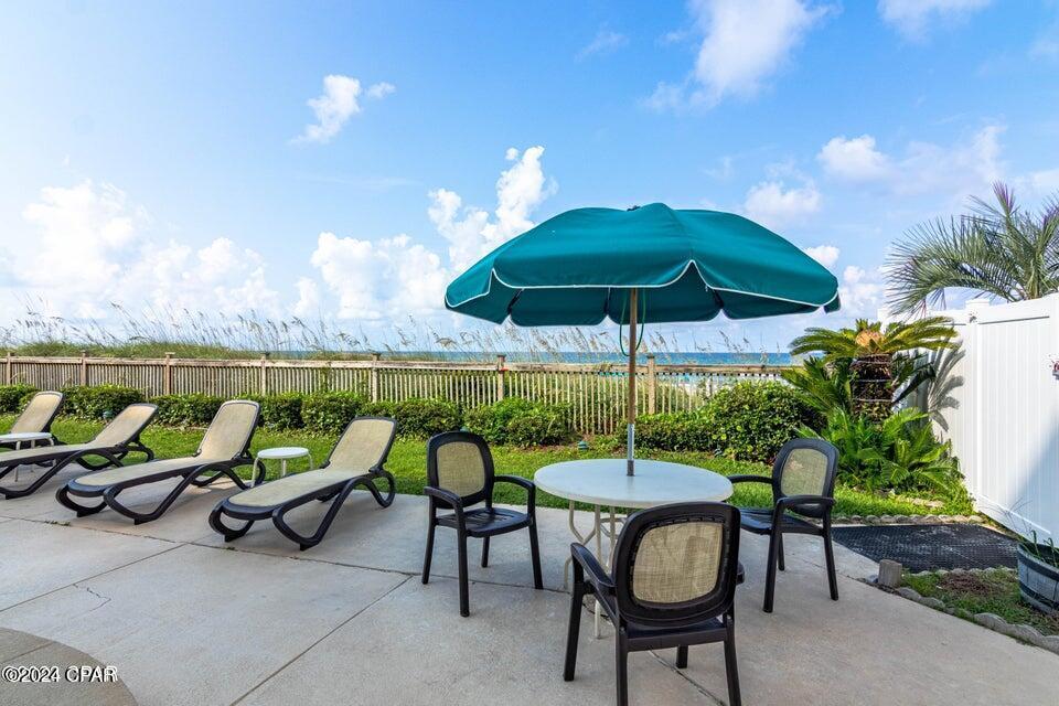 6213 Thomas Drive, 403