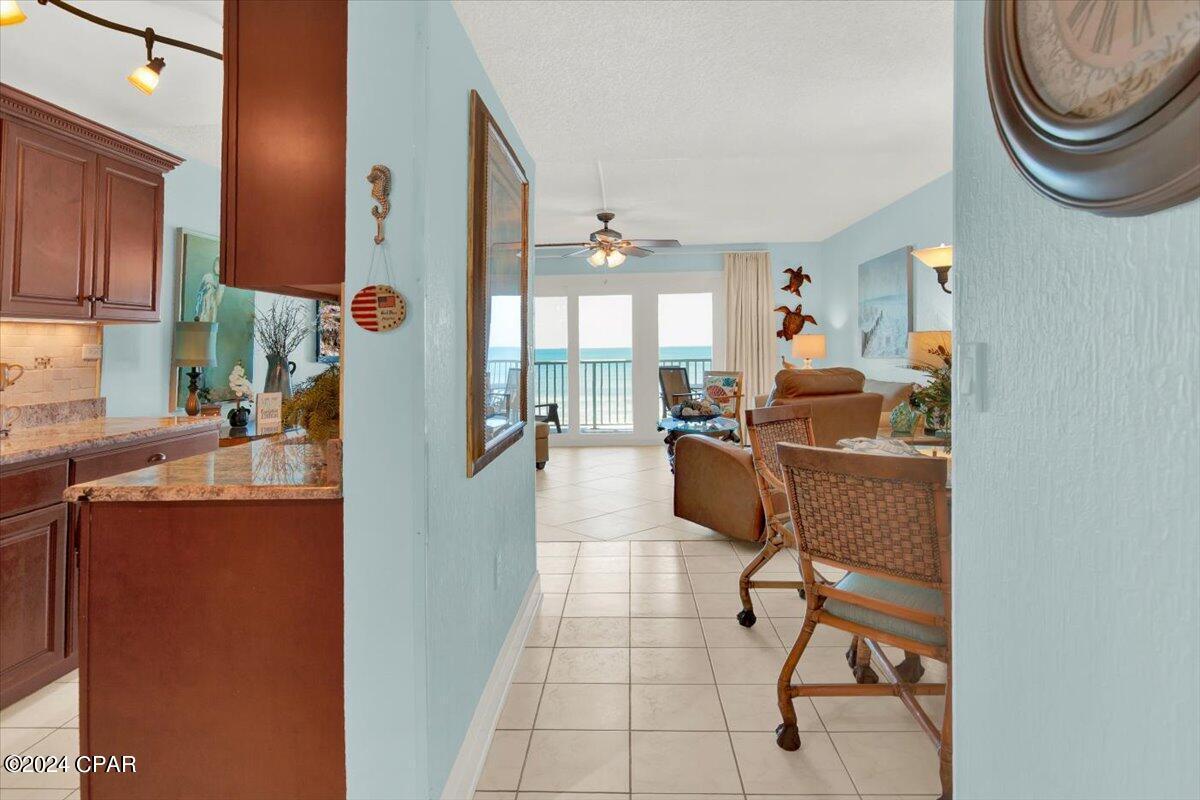 6213 Thomas Drive, 403