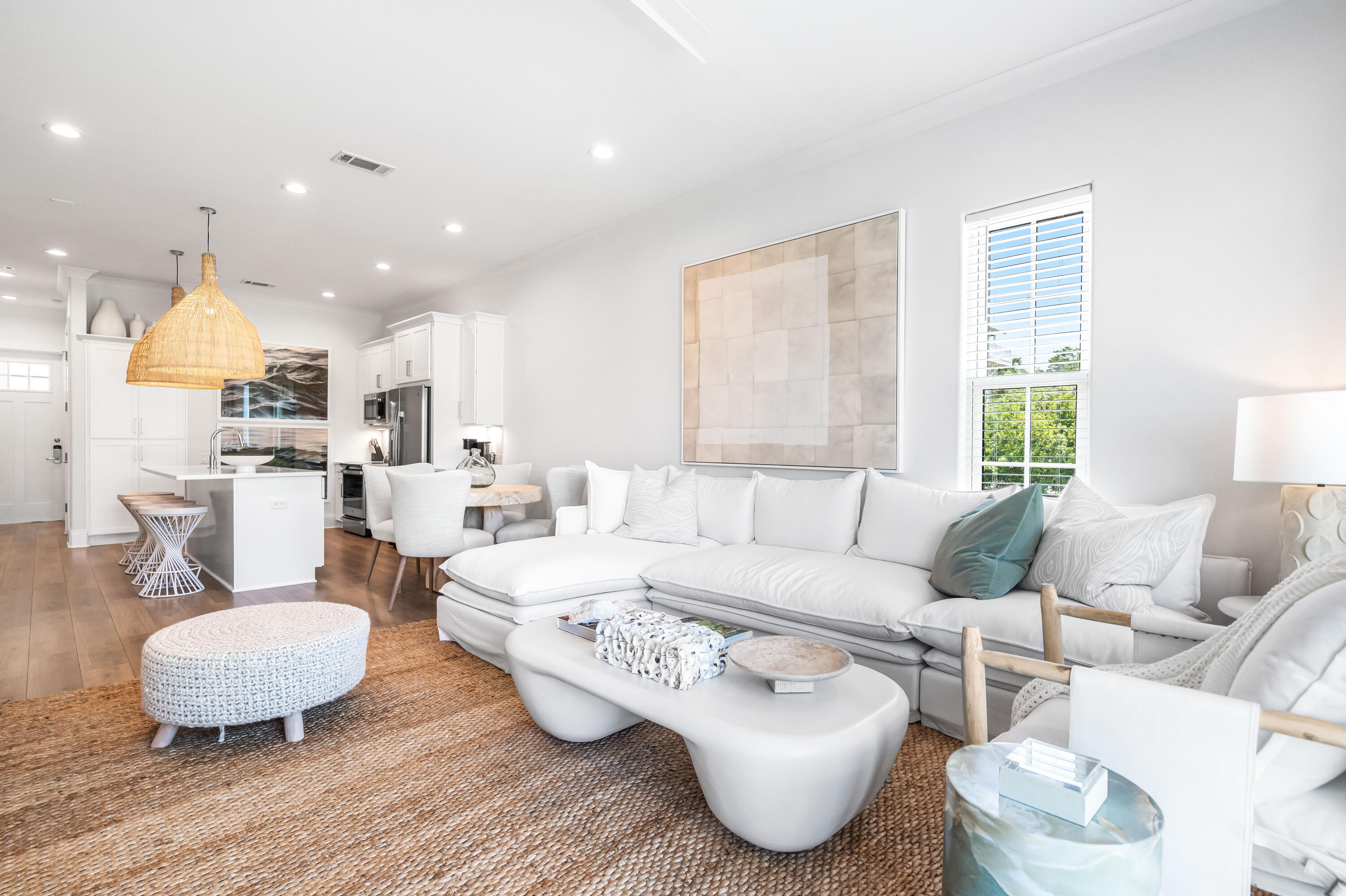 70 Martha S Lane, # 2-101