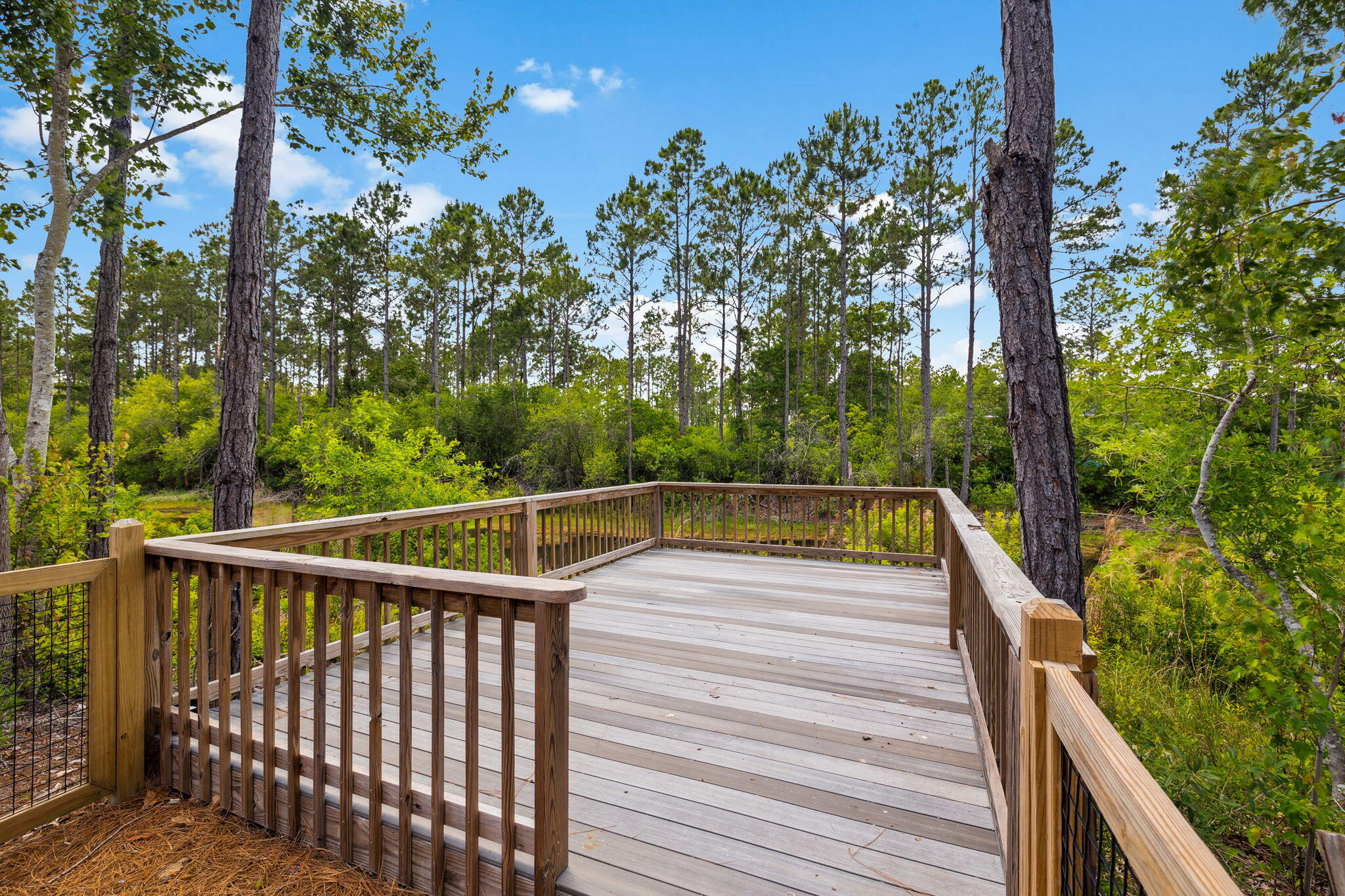 319 N Eden Park Dr Drive