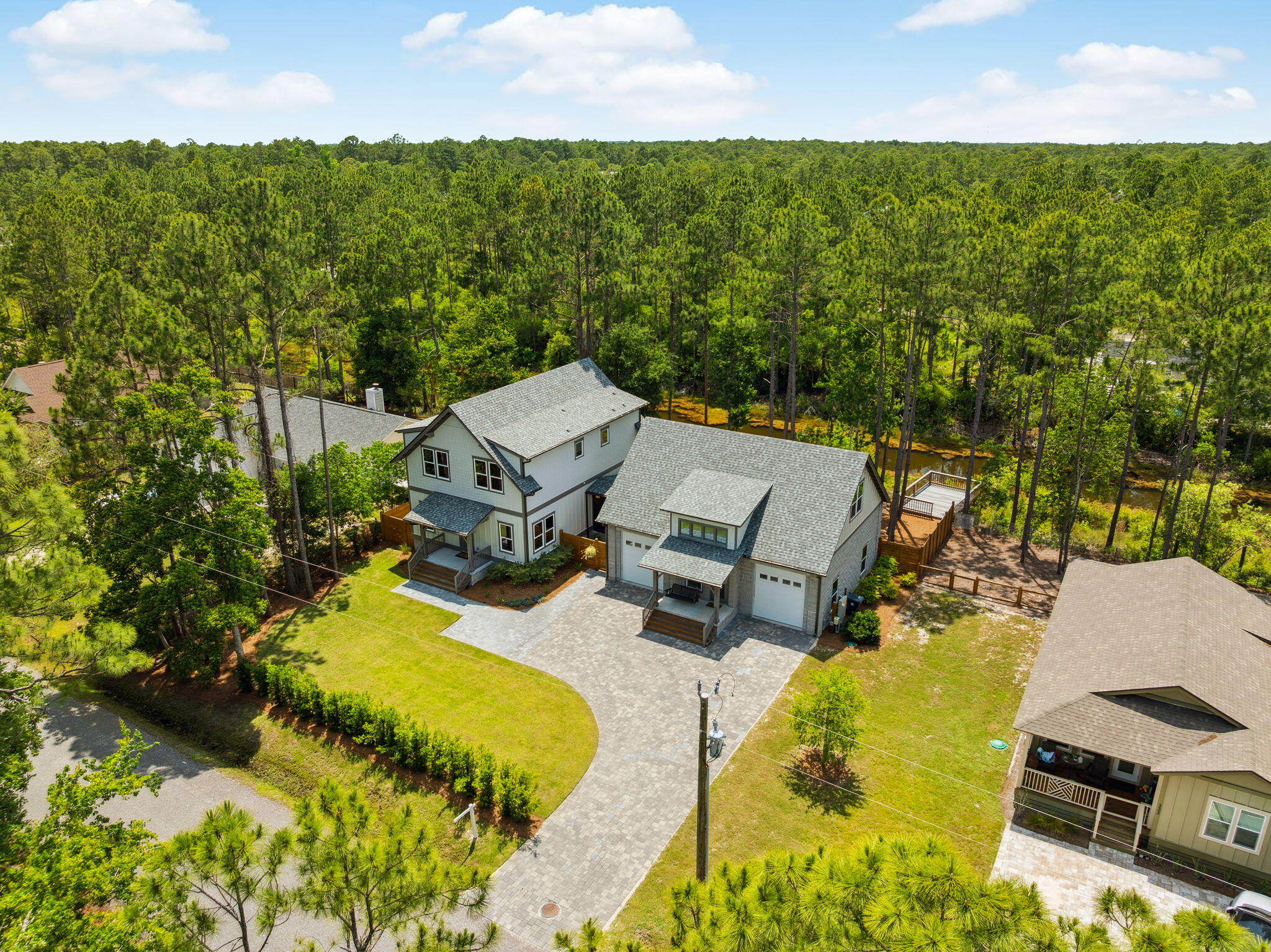 319 N Eden Park Dr Drive